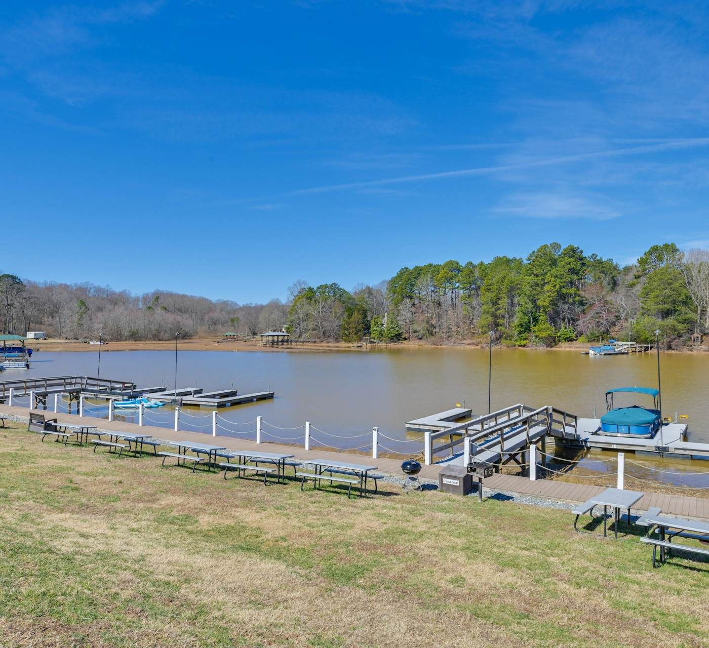 Boat & Fish: Waterfront Gem in Sherrills Ford!