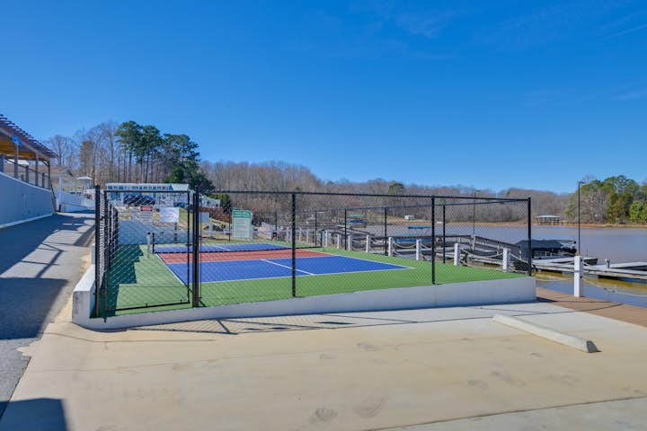Boat & Fish: Waterfront Gem in Sherrills Ford!