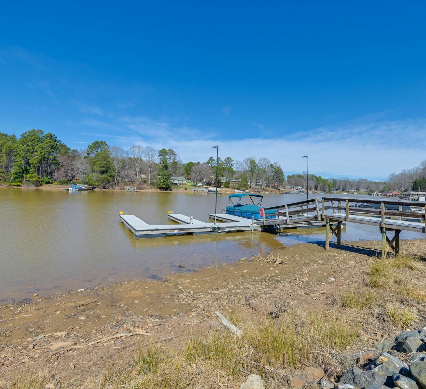 Boat & Fish: Waterfront Gem in Sherrills Ford!