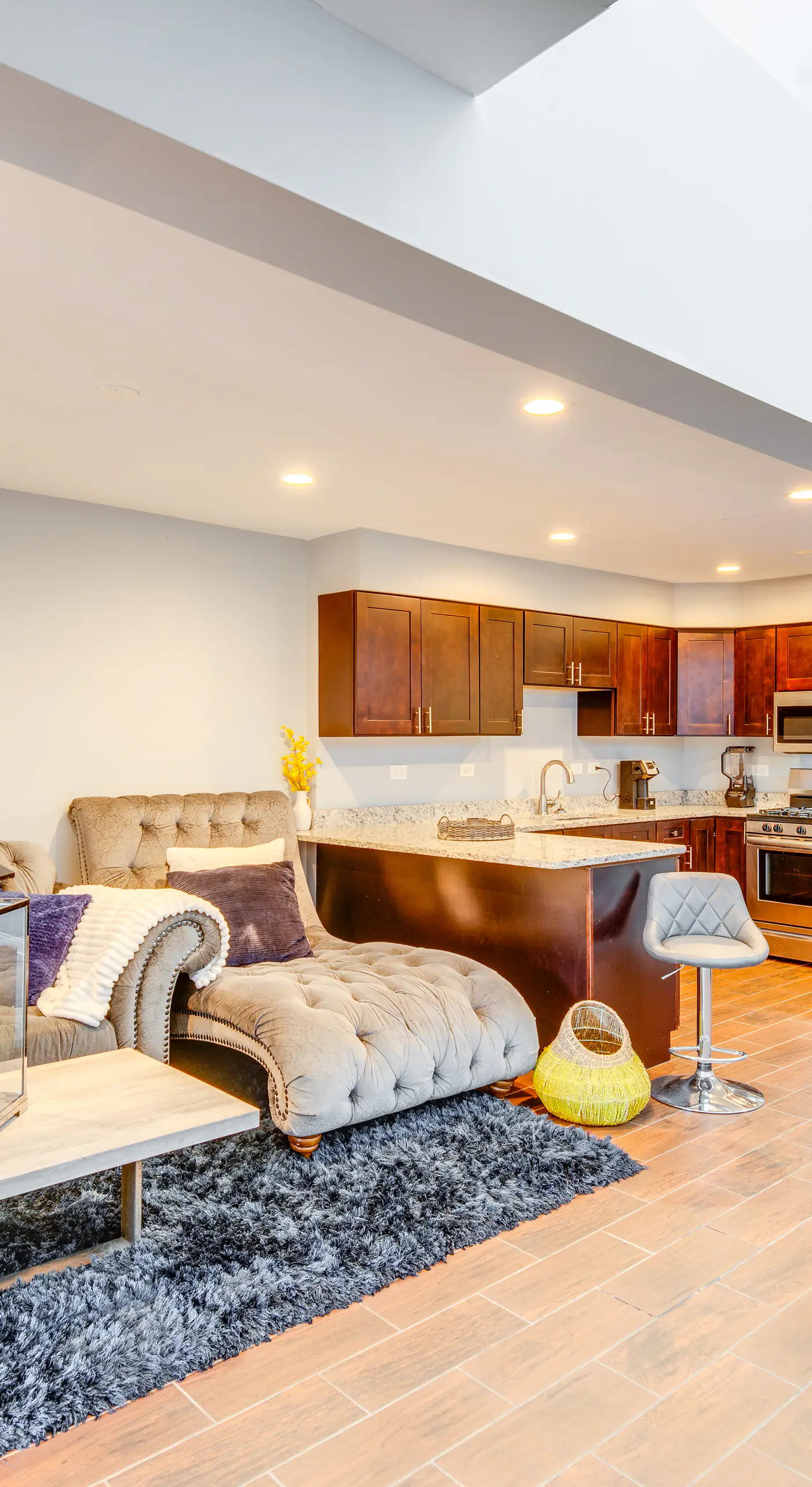 5 Mi to Midway: Walkable Chicago Apartment