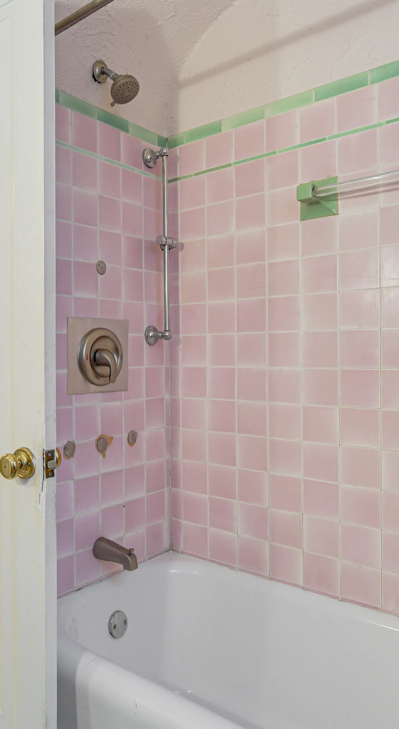 Historic 1930s Retreat! Walk to Wicker Park