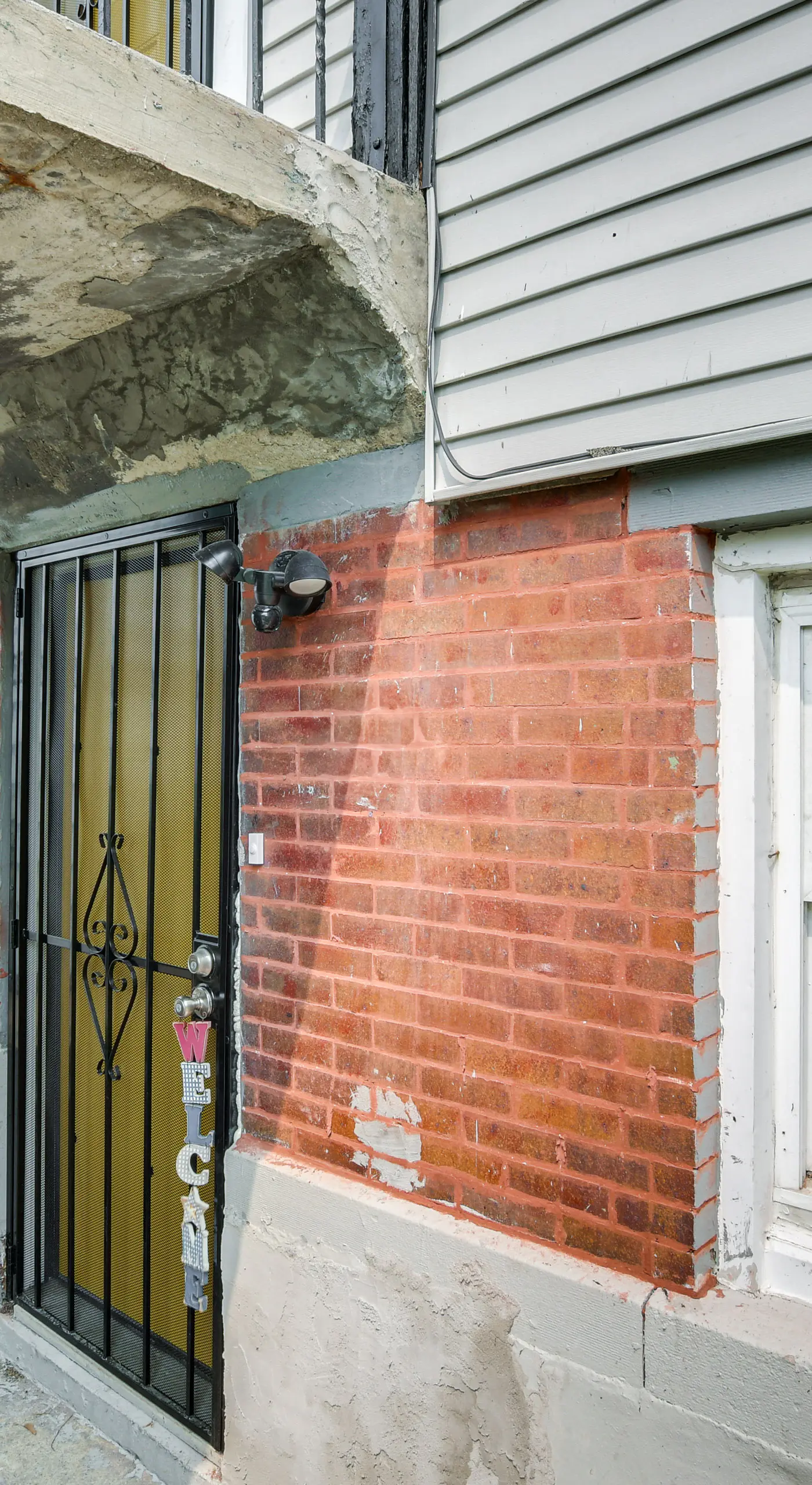 Dog-Friendly Apt w/ Yard: 10 Mi to Downtown