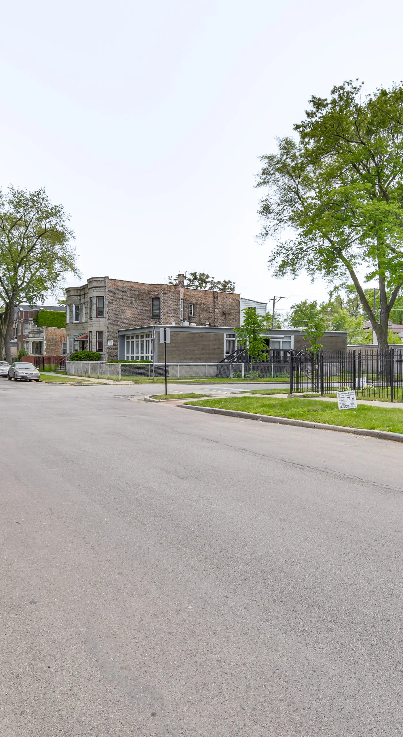 Dog-Friendly Apt w/ Yard: 10 Mi to Downtown