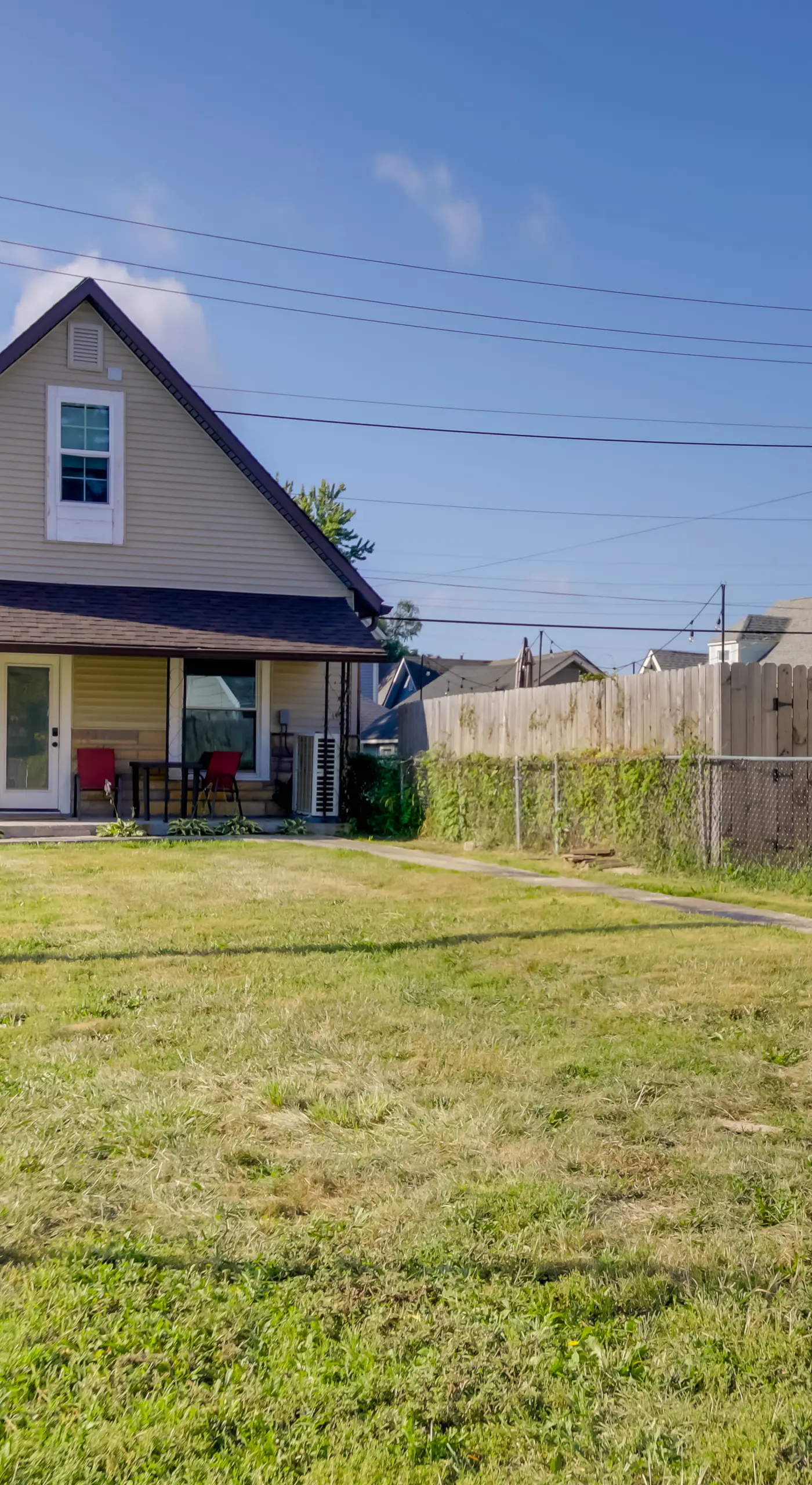 Indianapolis Home w/ Porch - Close to Mile Square!