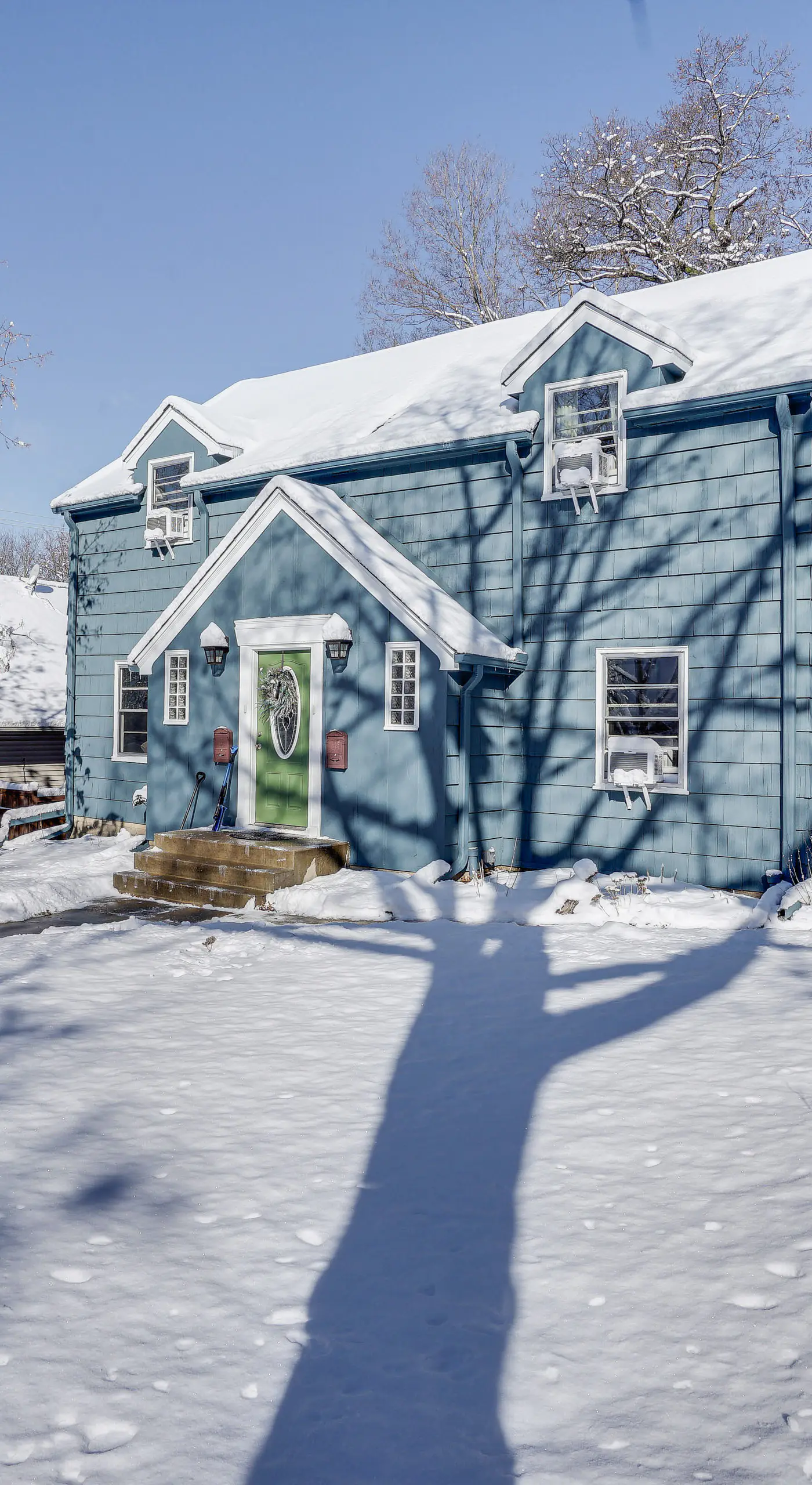 Pet-Friendly Saint Paul Home w/ Shared Yard!