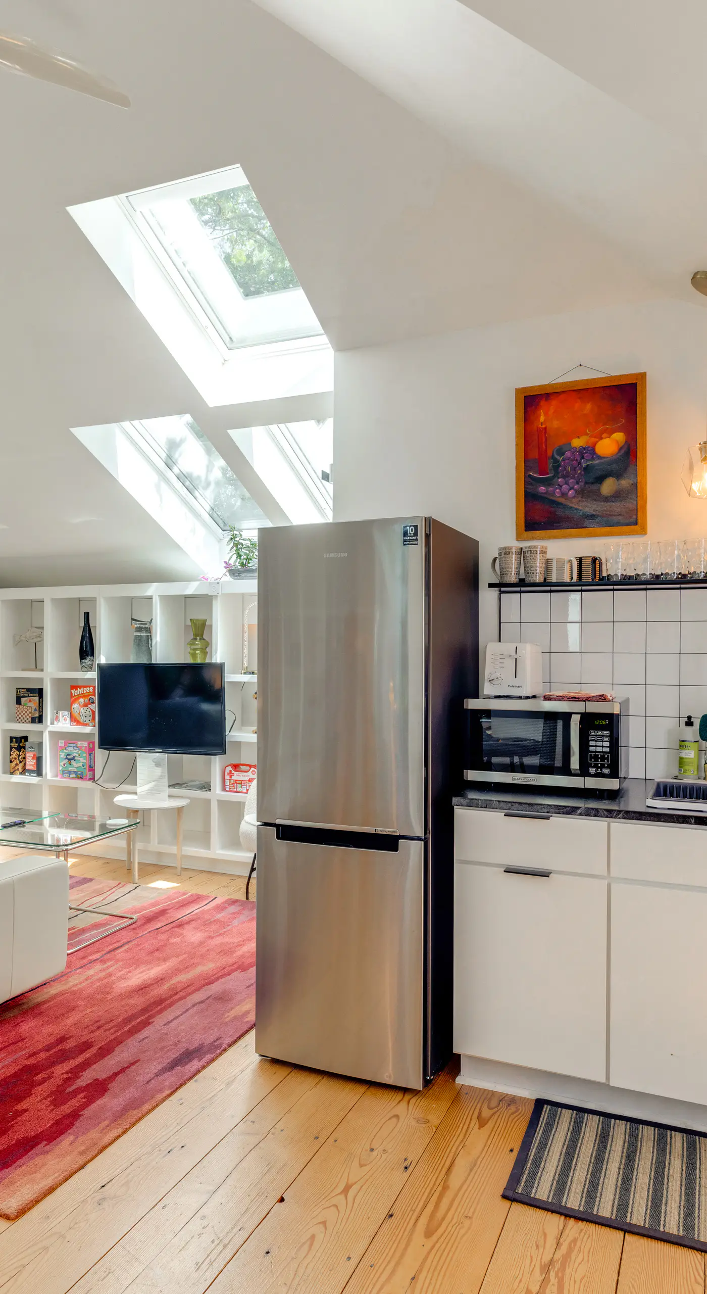 Pet-Friendly Minneapolis Studio: Walk to Lake!