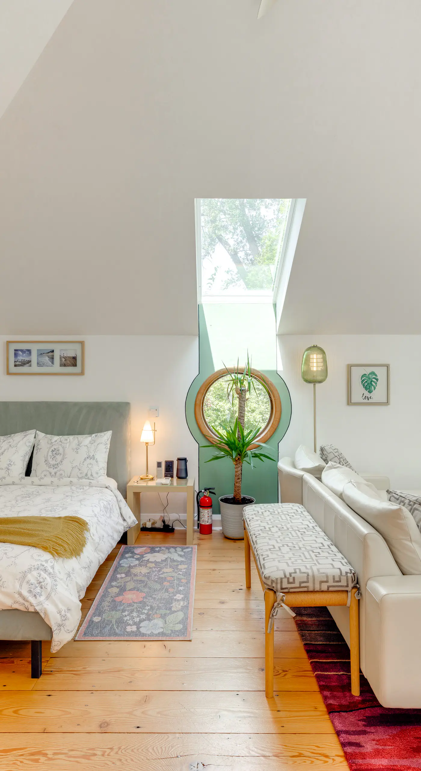 Pet-Friendly Minneapolis Studio: Walk to Lake!