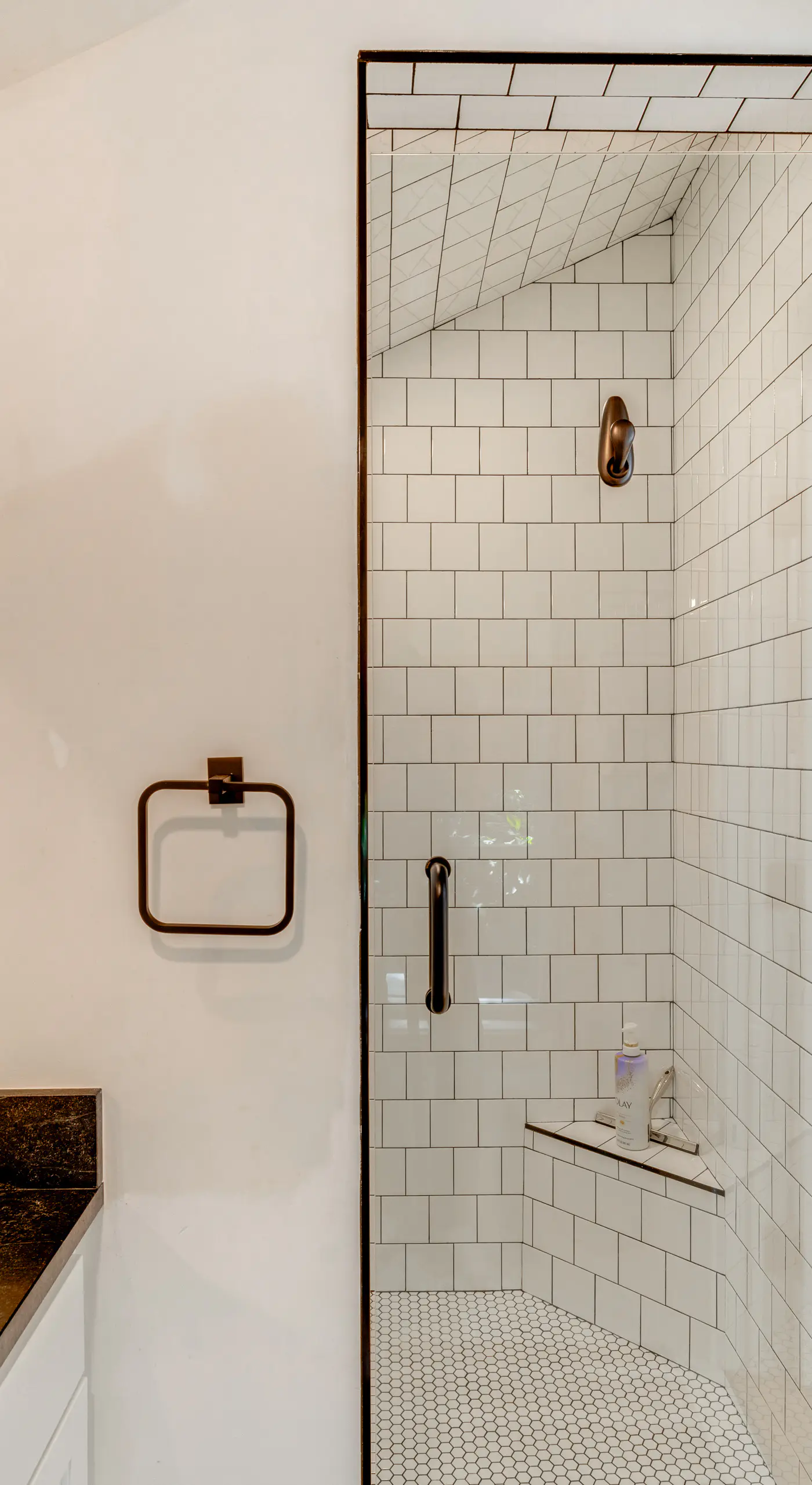 Pet-Friendly Minneapolis Studio: Walk to Lake!