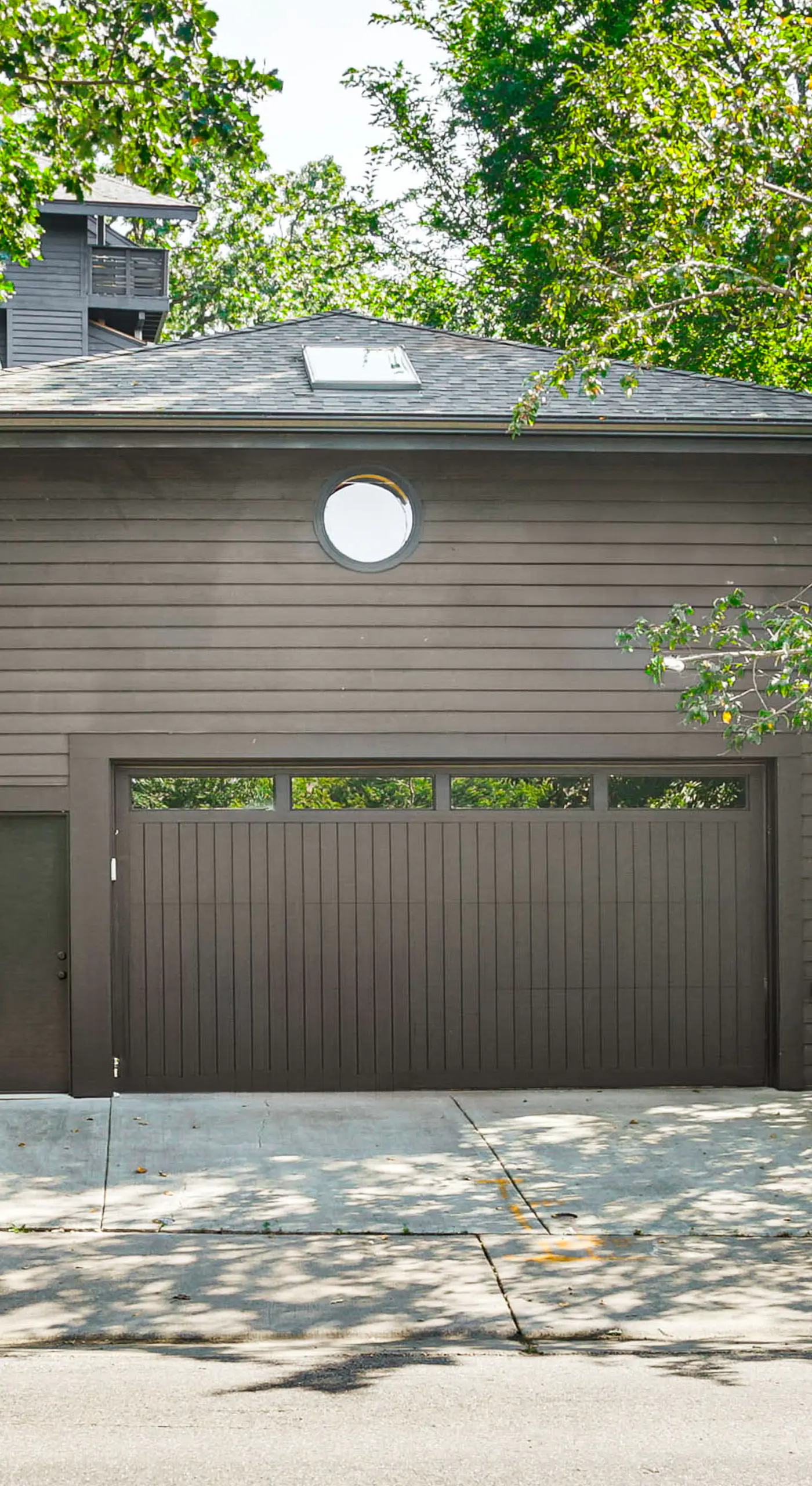 Pet-Friendly Minneapolis Studio: Walk to Lake!