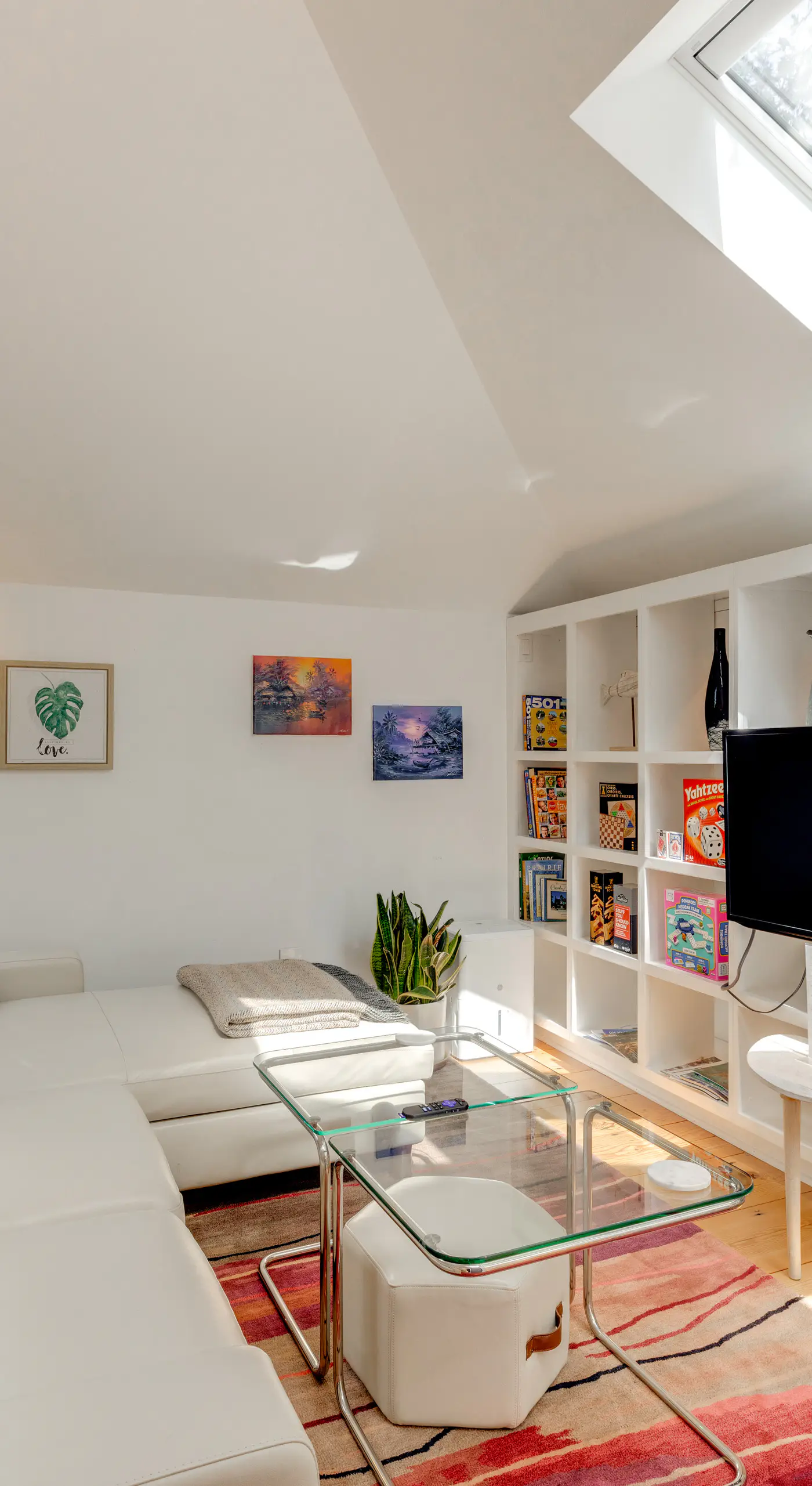 Pet-Friendly Minneapolis Studio: Walk to Lake!