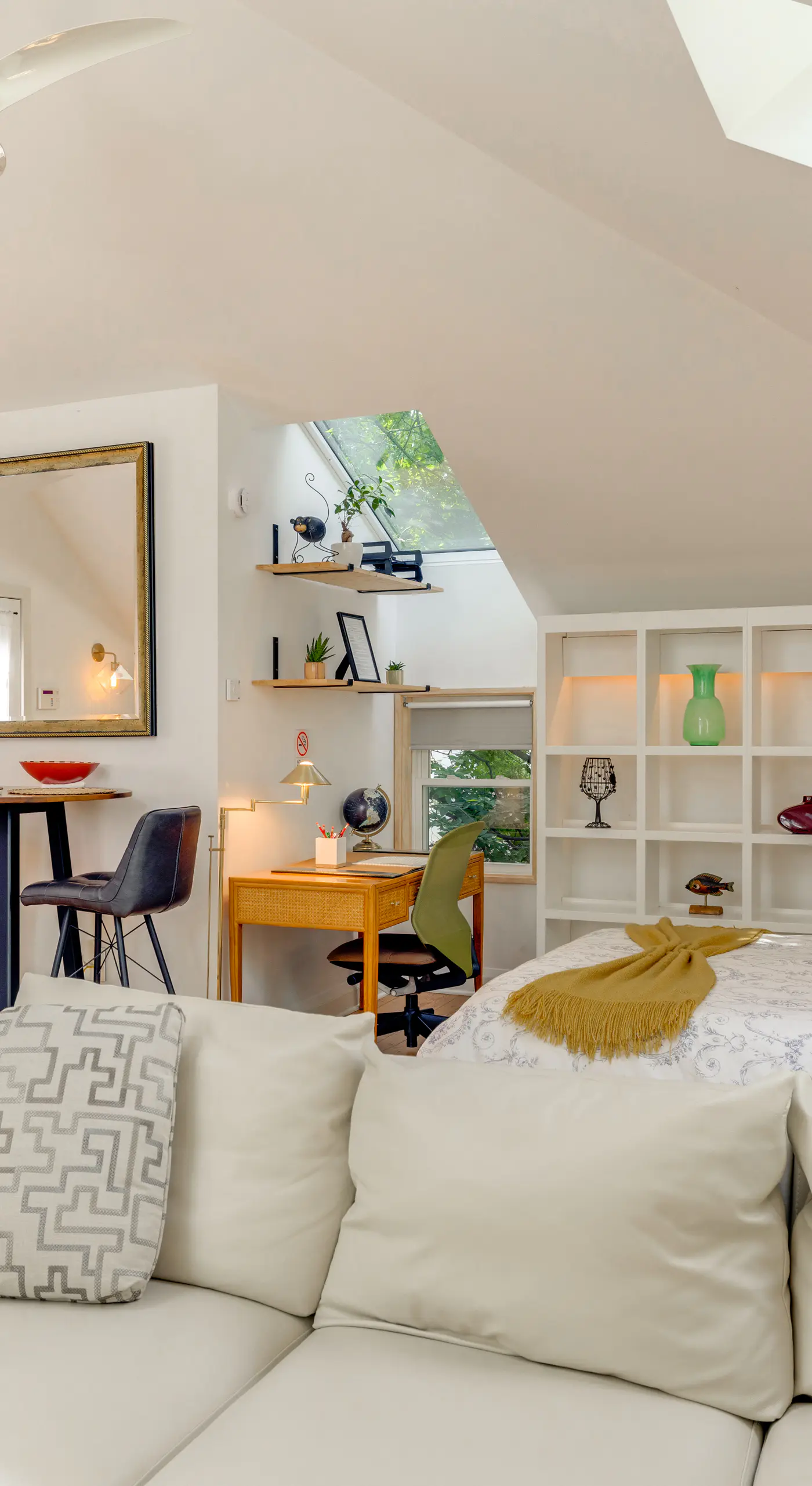 Pet-Friendly Minneapolis Studio: Walk to Lake!
