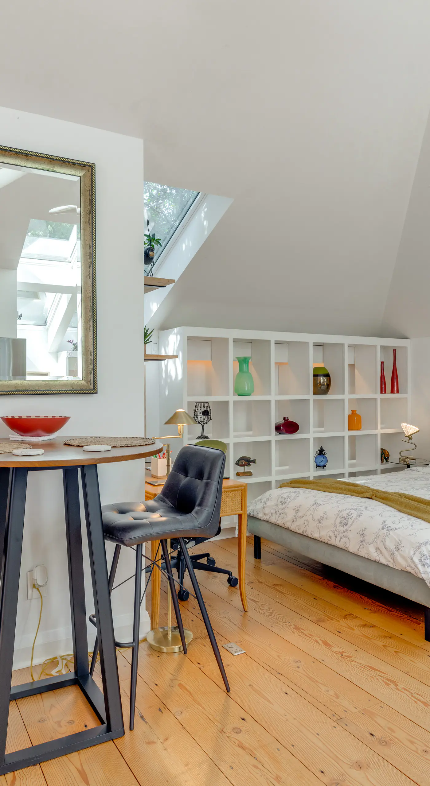 Pet-Friendly Minneapolis Studio: Walk to Lake!