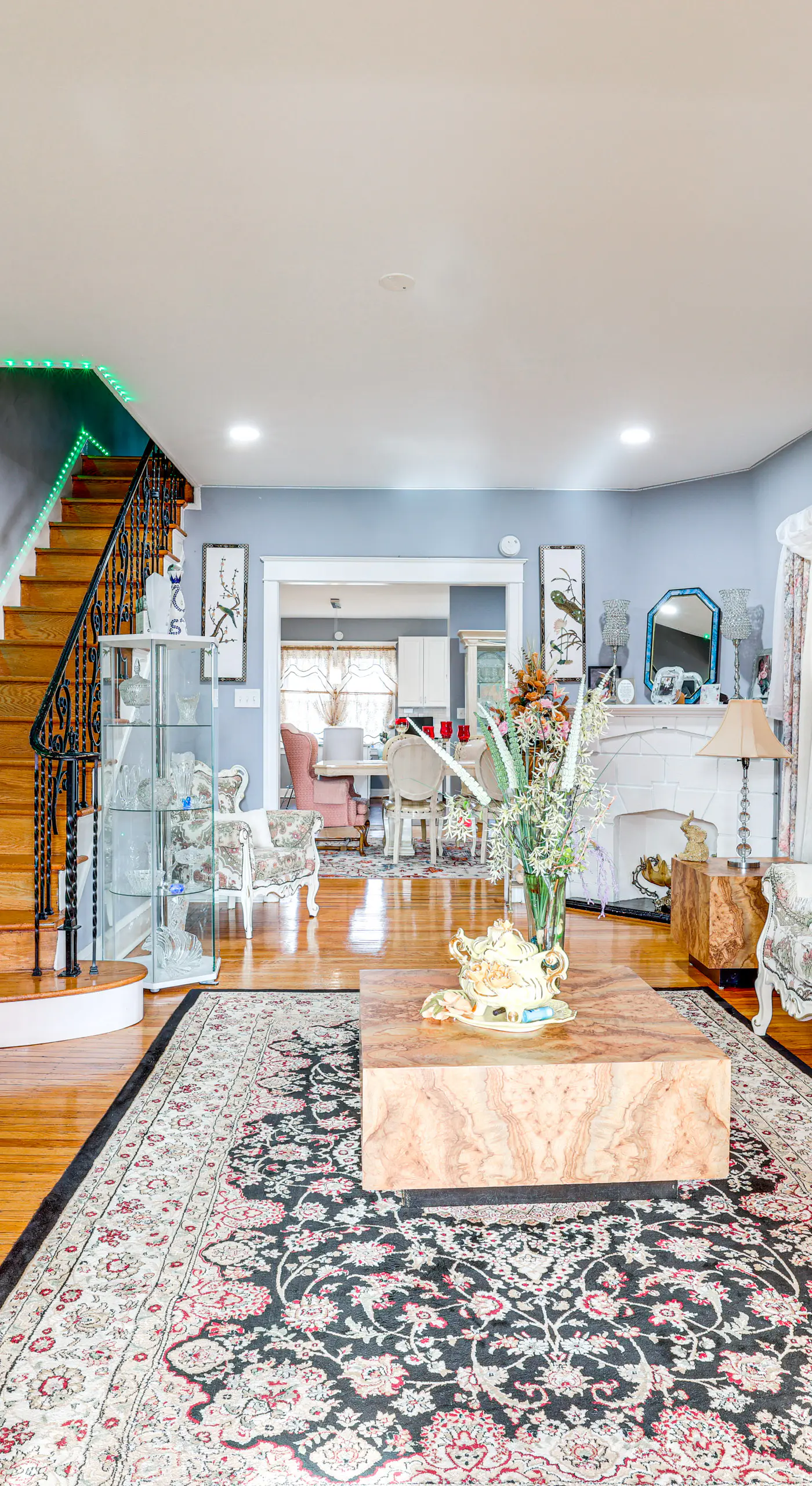 Pet-Friendly Philly Area HQ Near Lincoln Financial