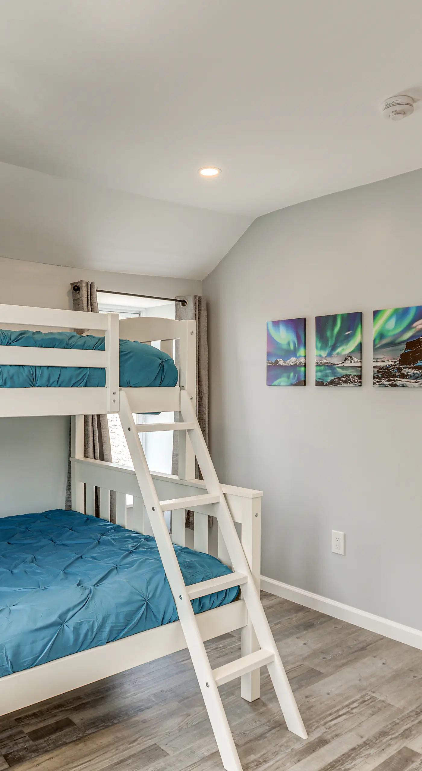 Group Getaway w/ Games & Patio in Philadelphia!