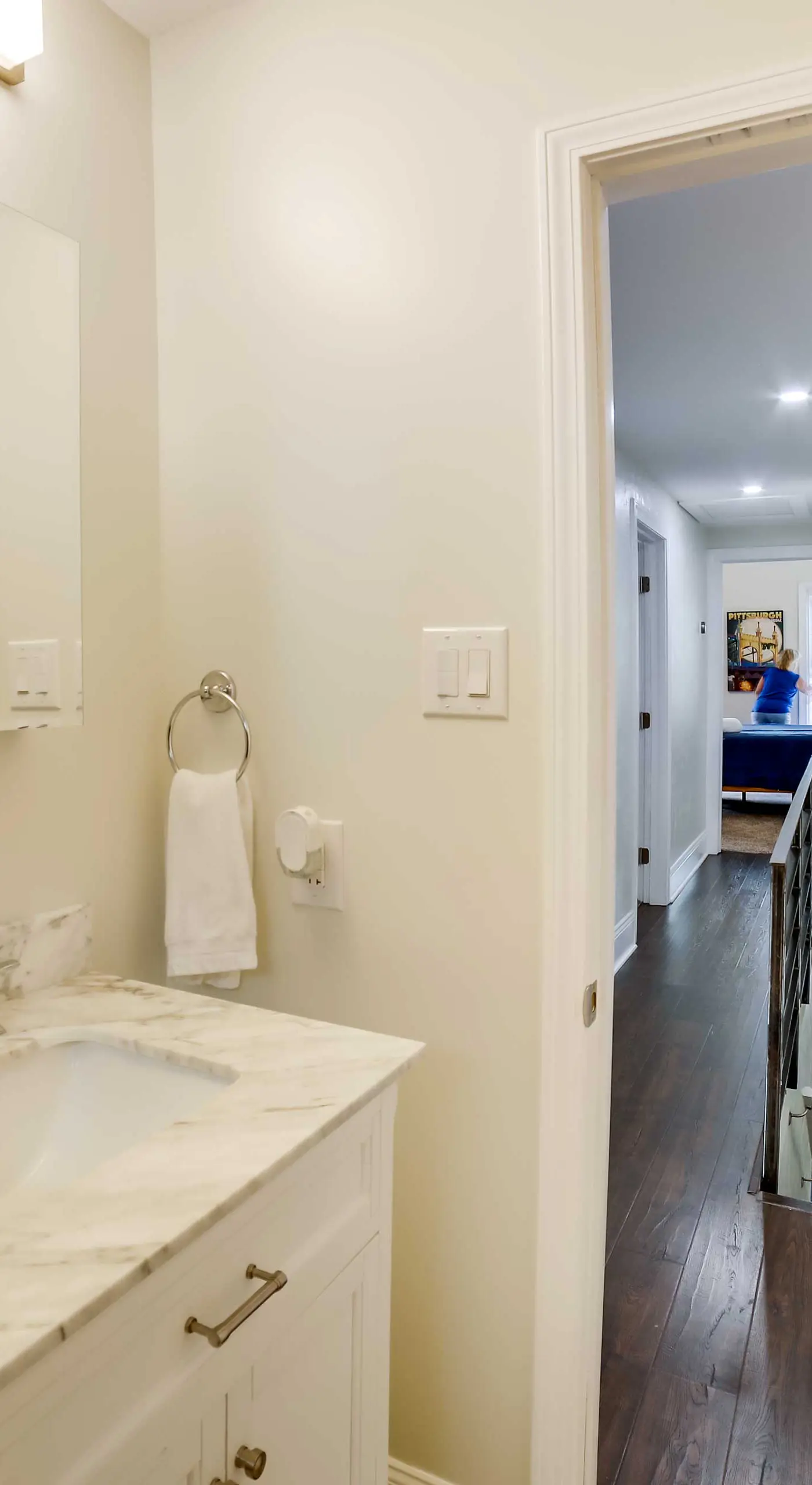 Walk to Walnut St: Pet-Friendly Pittsburgh Home!