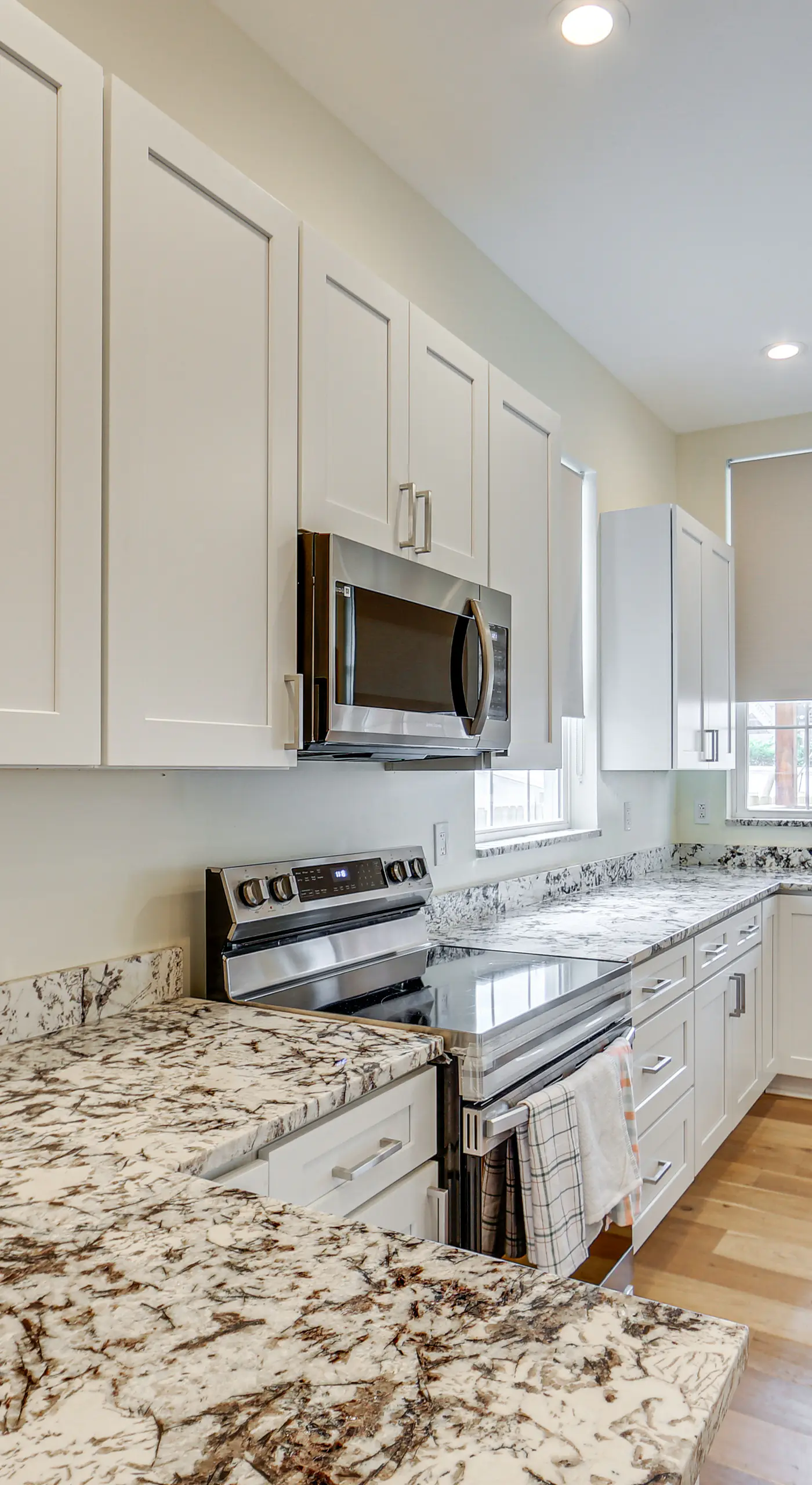 Pittsburgh Home w/ Skyline Views: Walk to Stadium!