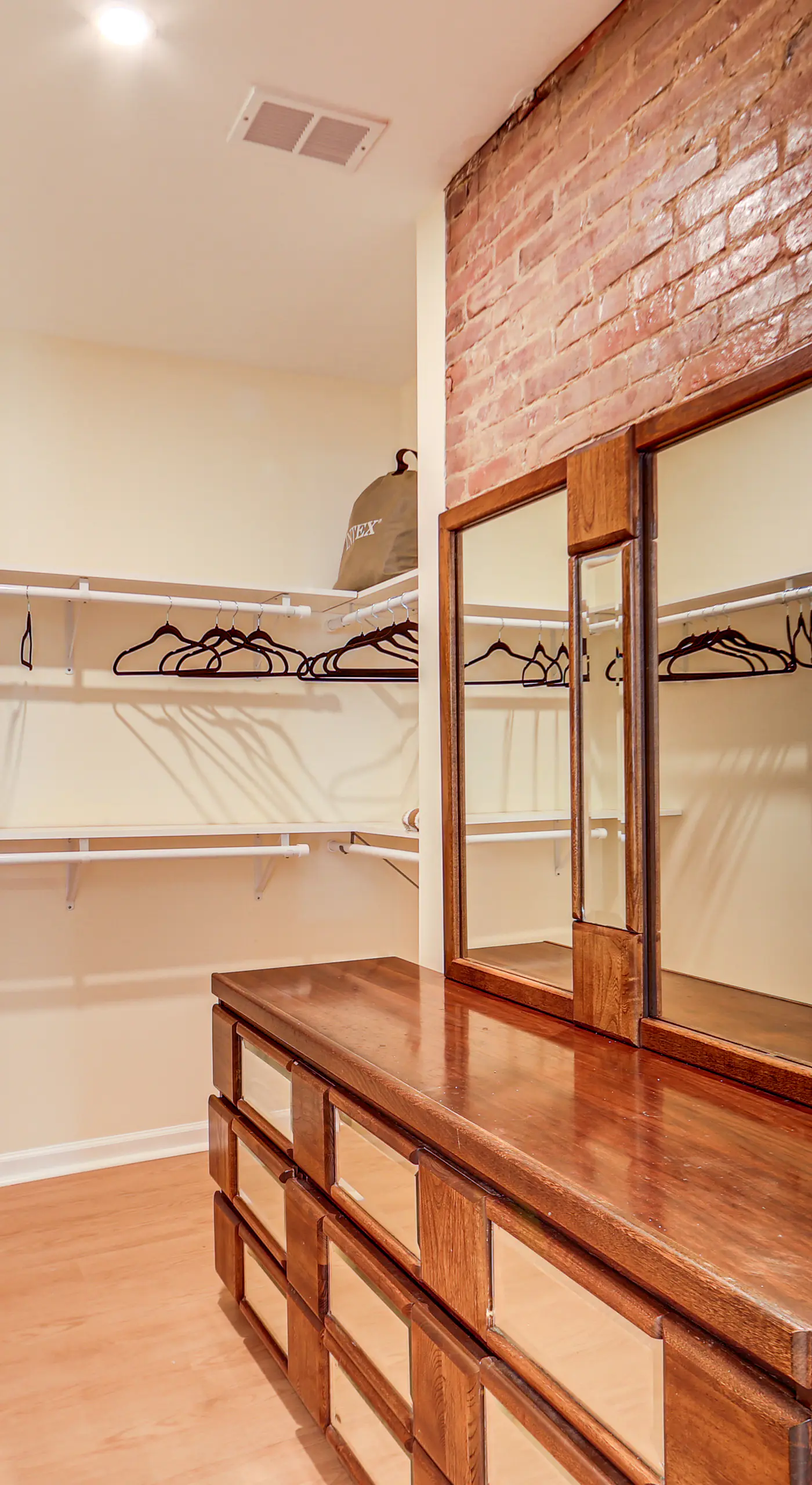 Pittsburgh Home w/ Skyline Views: Walk to Stadium!