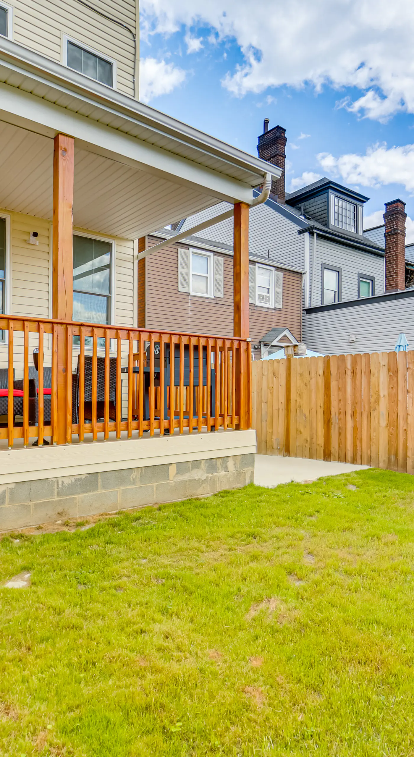 Pittsburgh Home w/ Skyline Views: Walk to Stadium!
