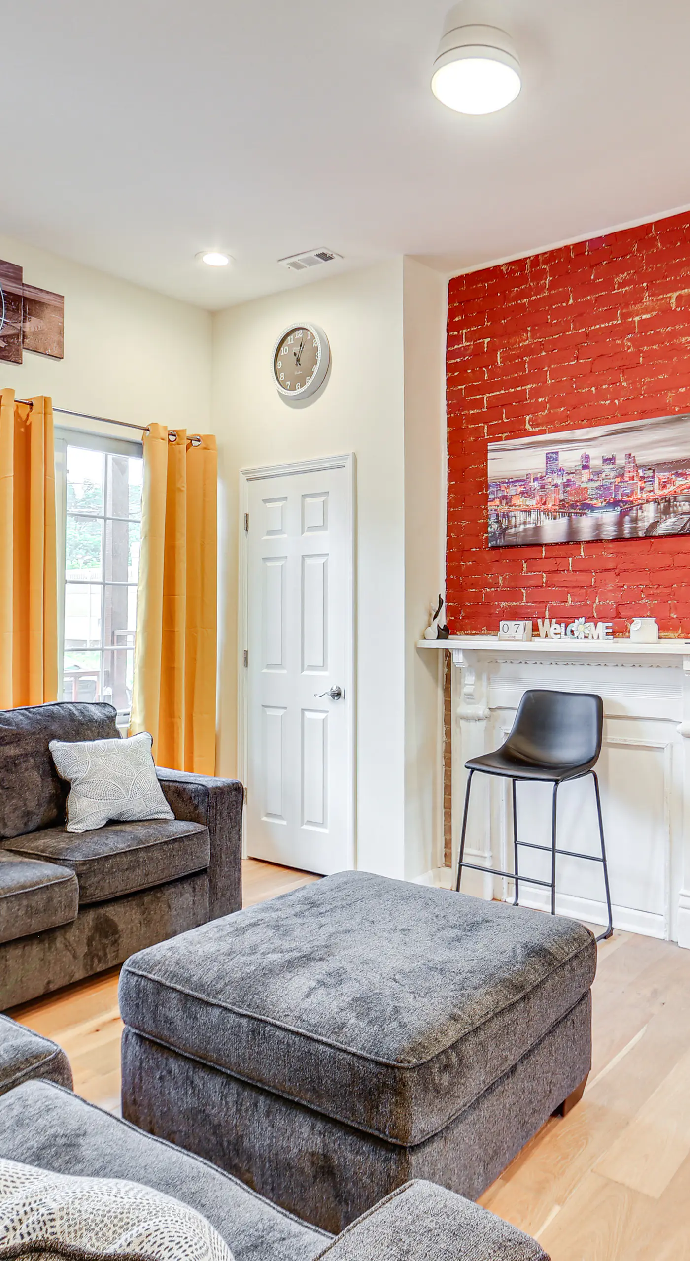 Pittsburgh Home w/ Skyline Views: Walk to Stadium!