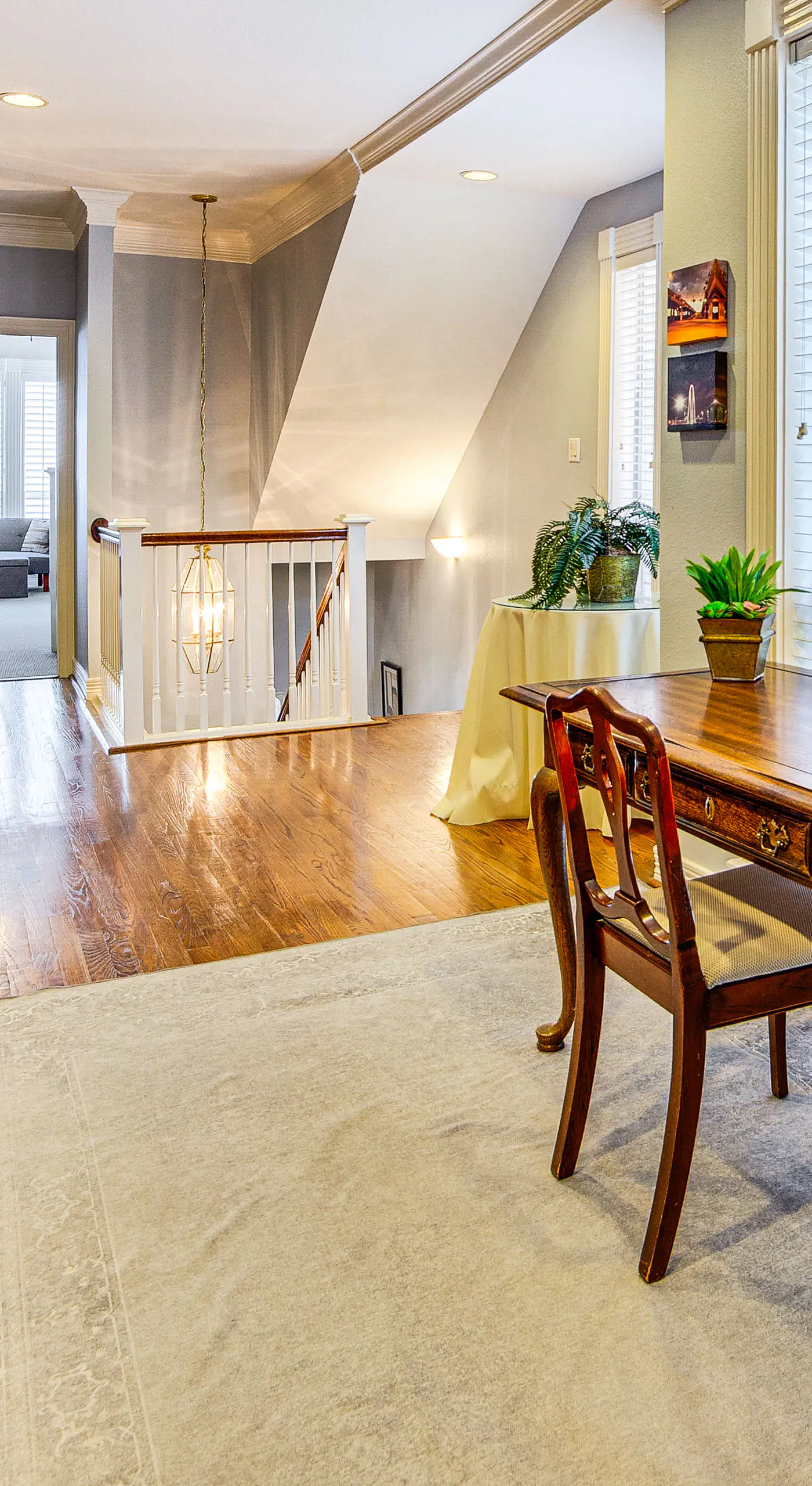 Uptown Dallas Group Getaway Near Art, Eats & More!