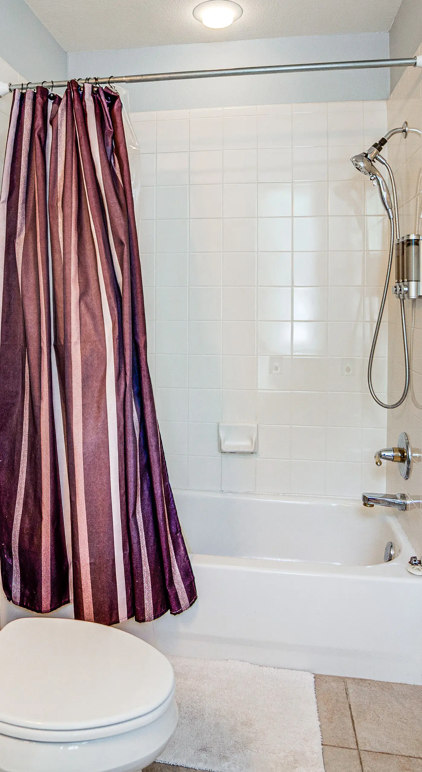 Uptown Dallas Group Getaway Near Art, Eats & More!