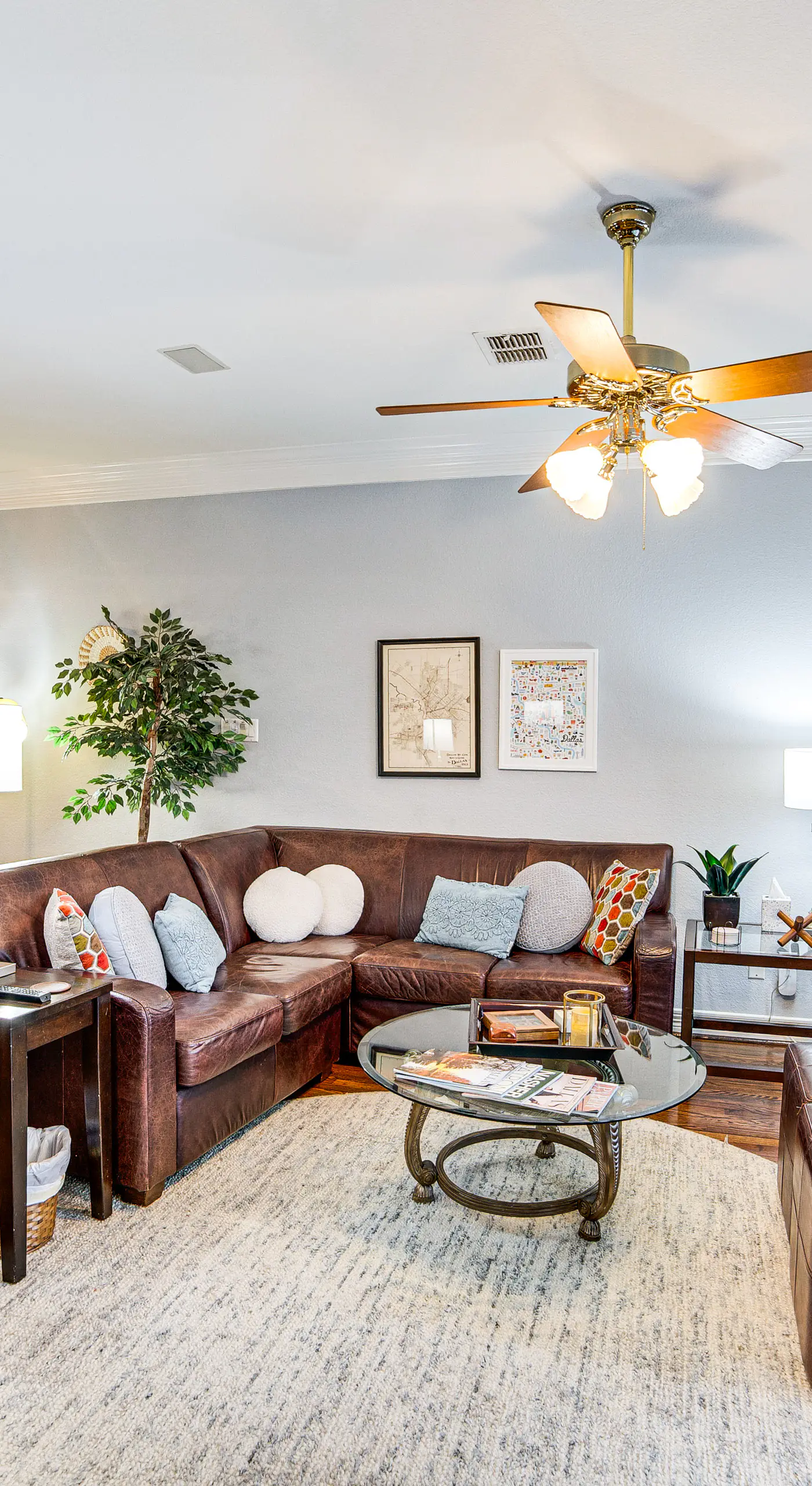 Uptown Dallas Group Getaway Near Art, Eats & More!