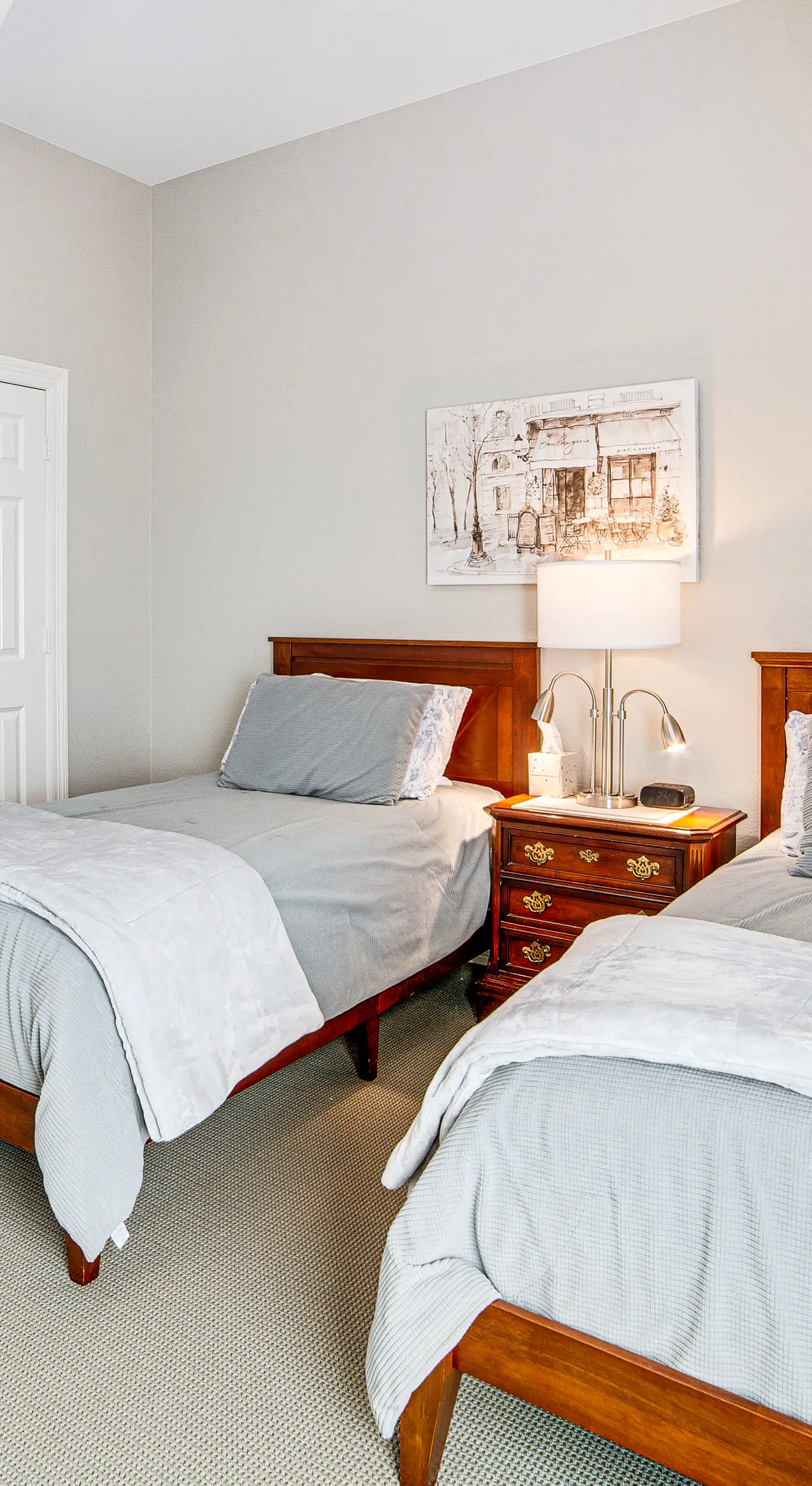 Uptown Dallas Group Getaway Near Art, Eats & More!