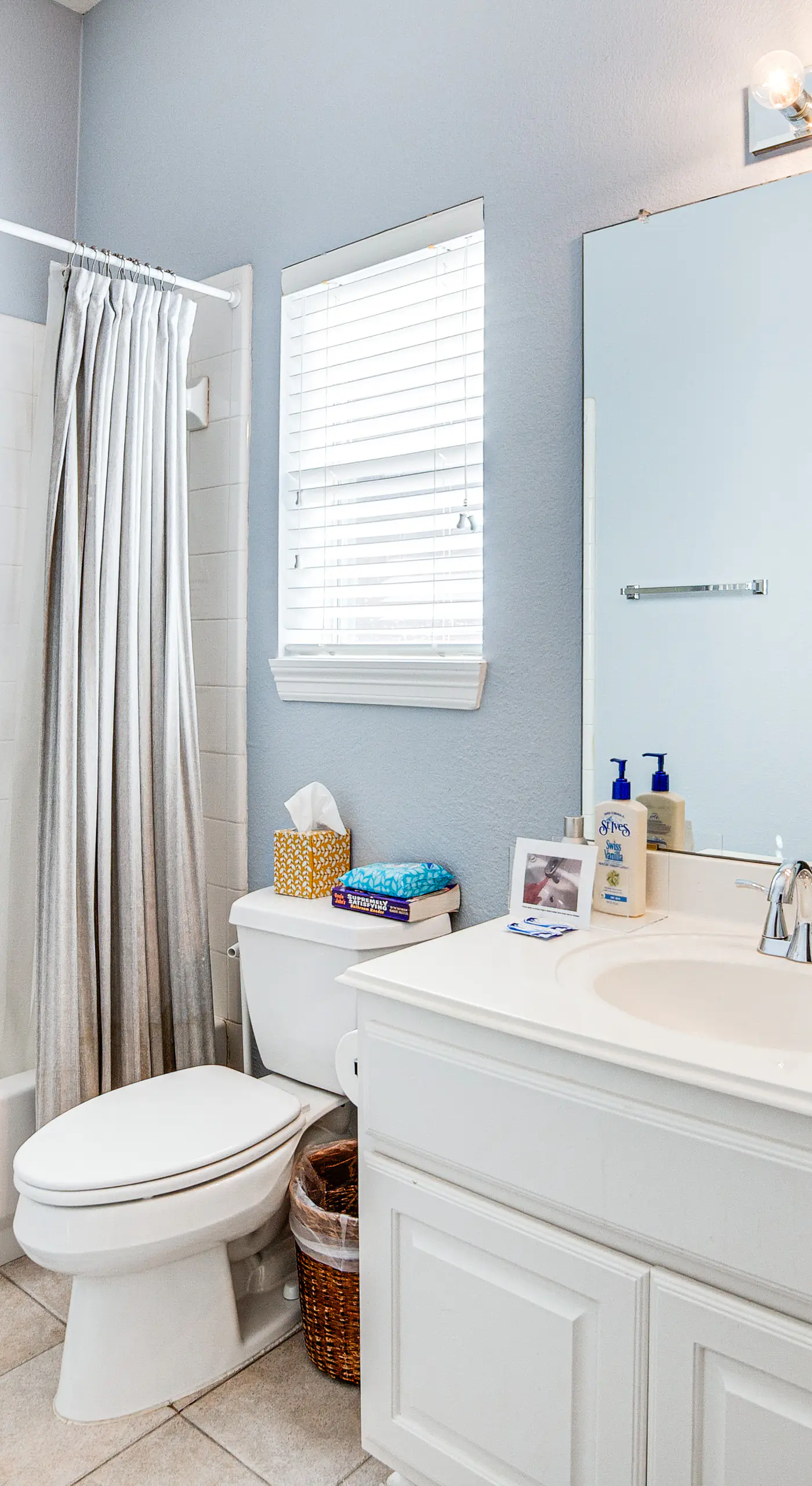 Uptown Dallas Group Getaway Near Art, Eats & More!