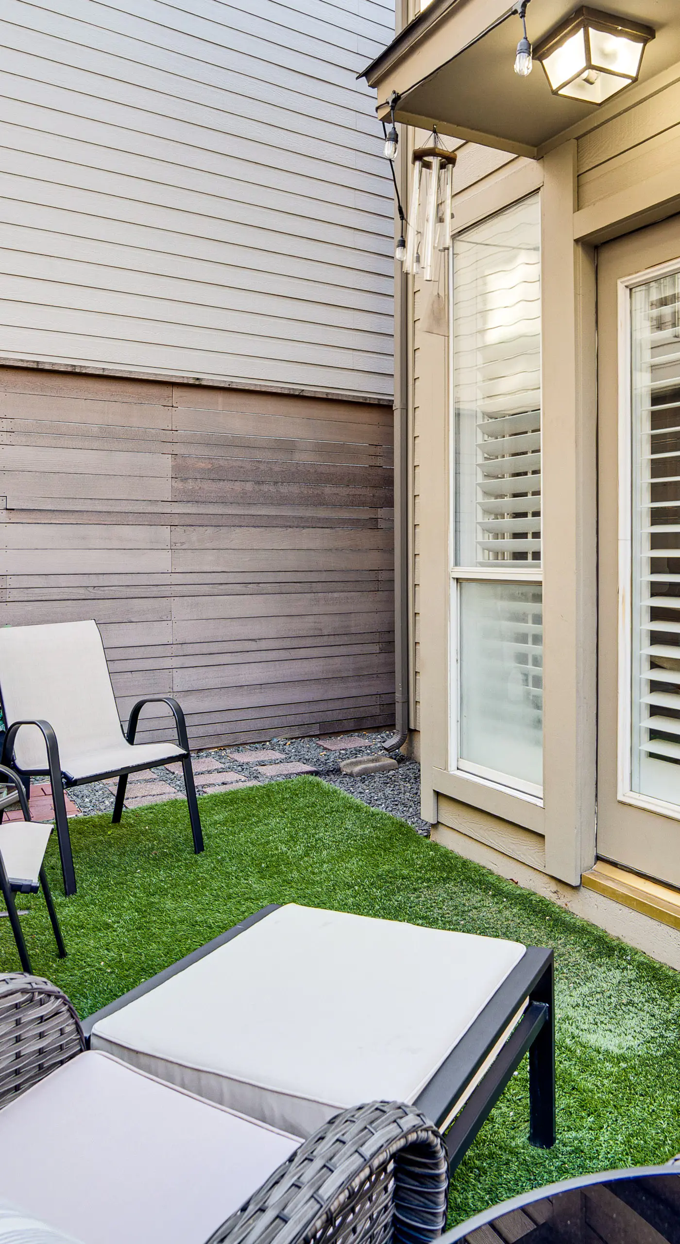 Uptown Dallas Group Getaway Near Art, Eats & More!