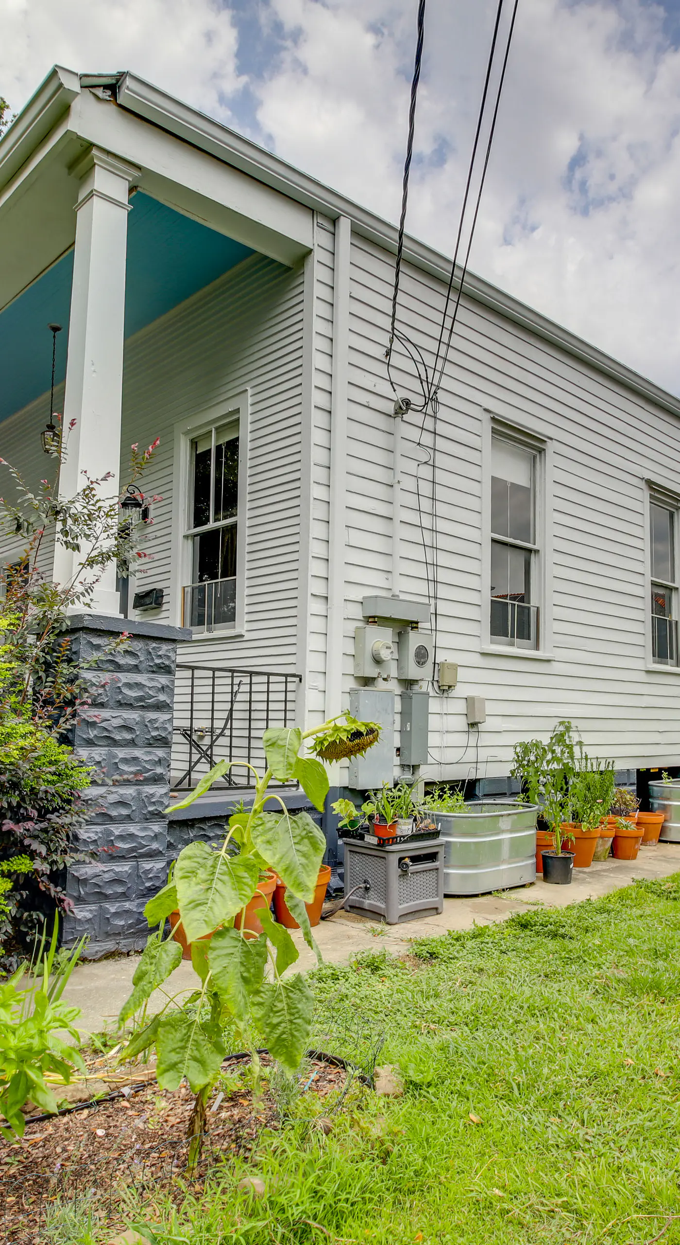 Half-Mi to French Quarter: Rustic NOLA Home