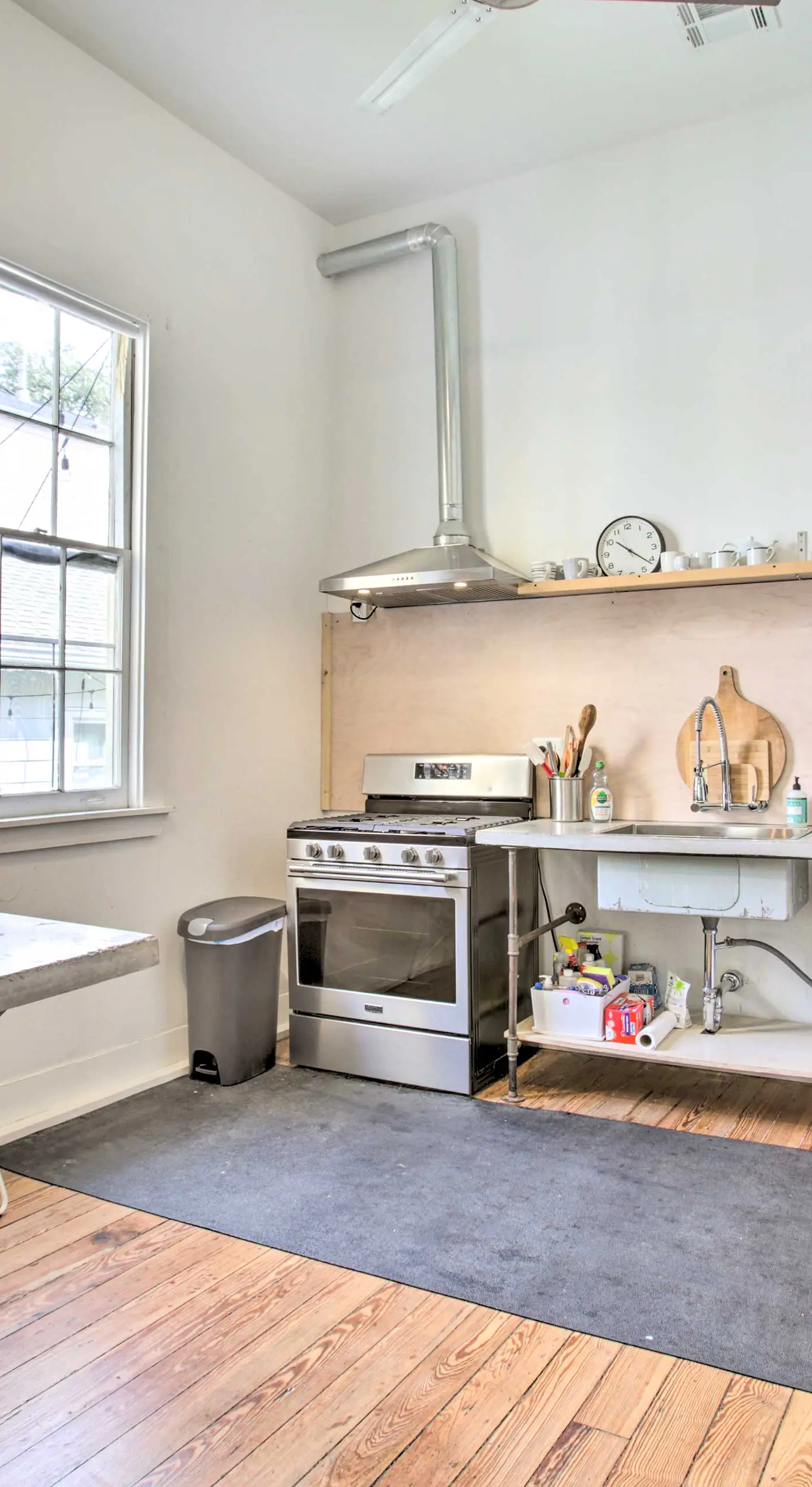 Half-Mi to French Quarter: Rustic NOLA Home