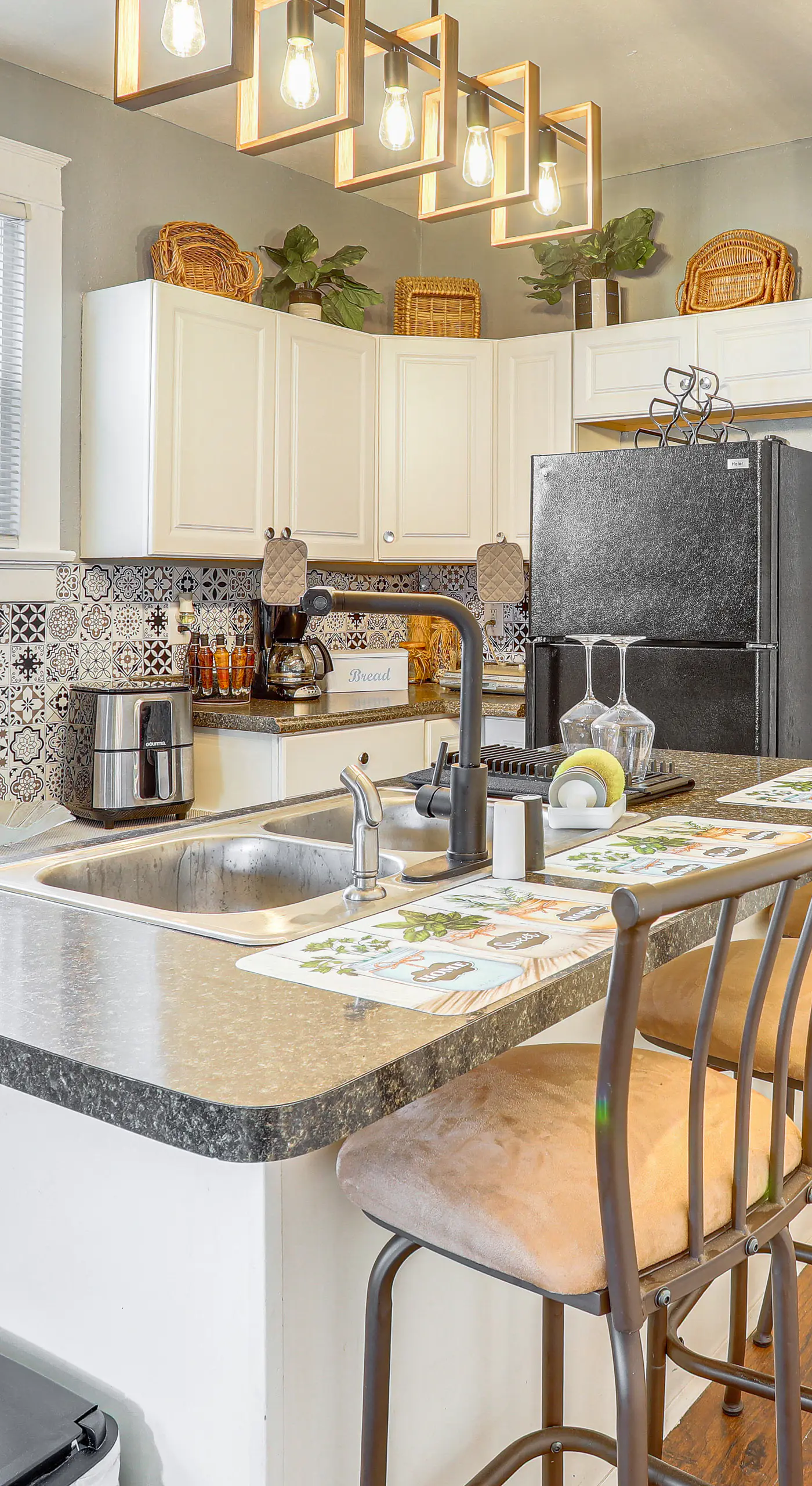 3 Mi to French Quarter: Retreat w/ Private Yard