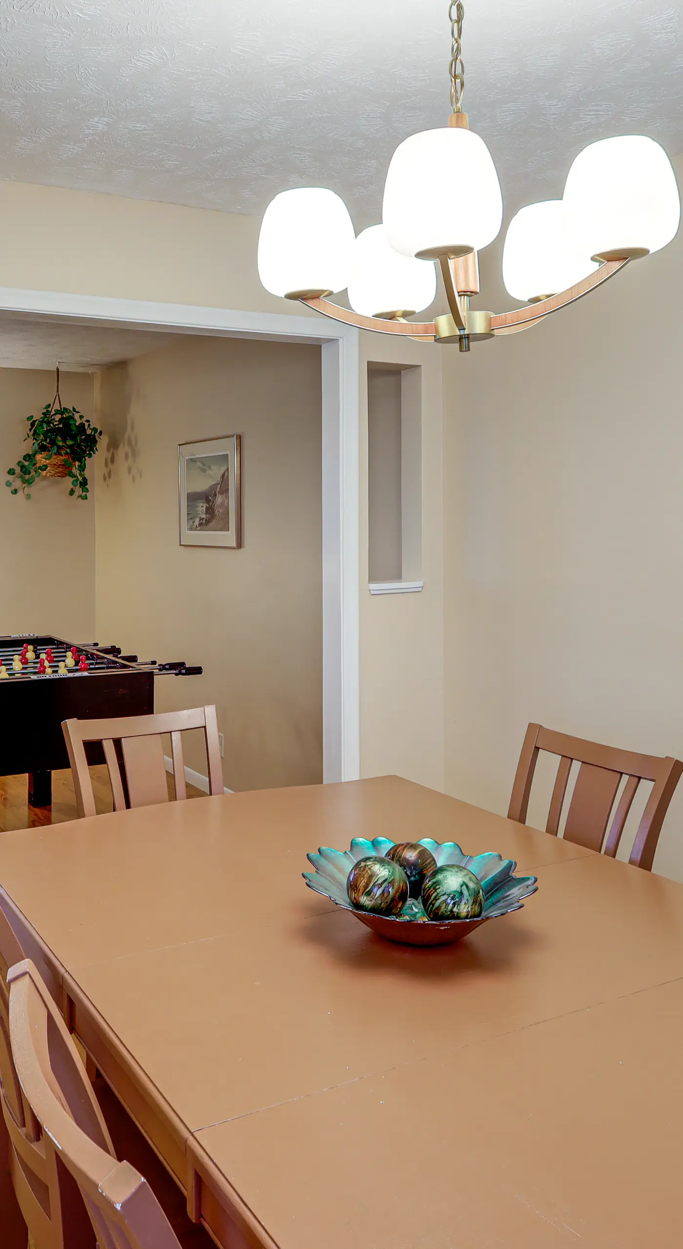 Bring the Family! Suburban Home w/ Yard in Omaha