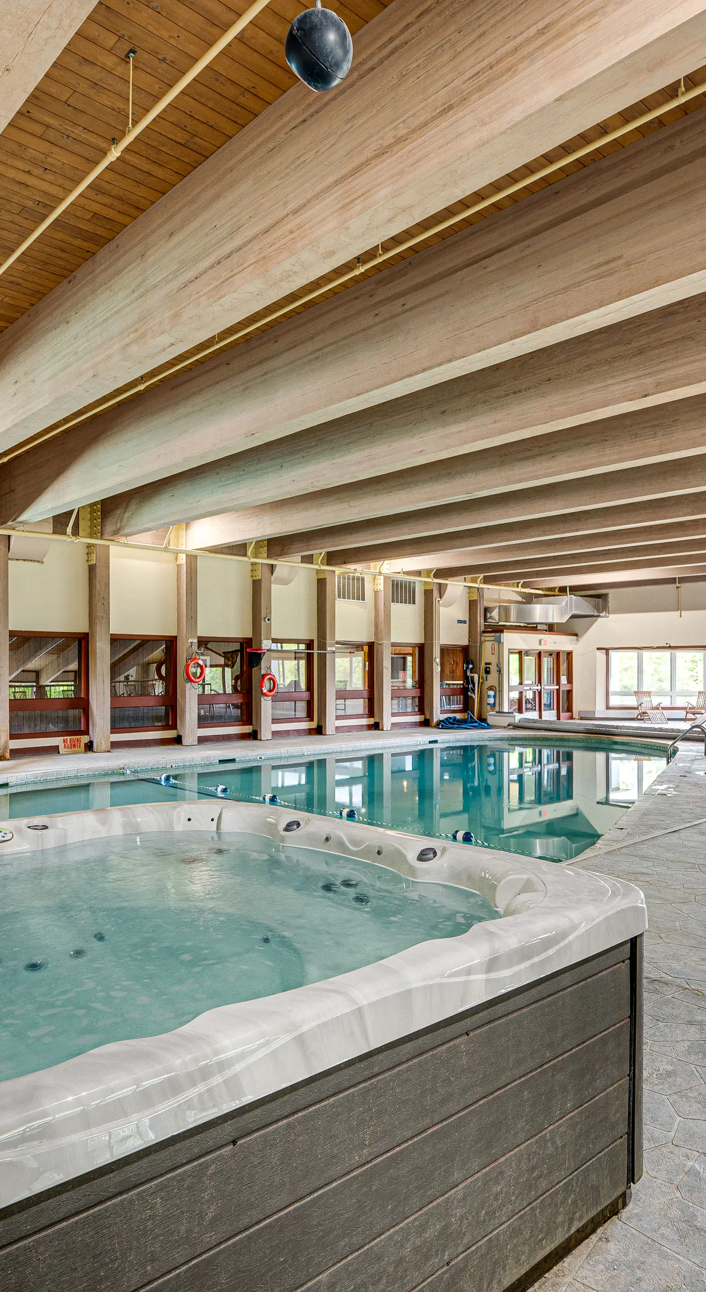 Mountain Resort Condo with King Bed Suite