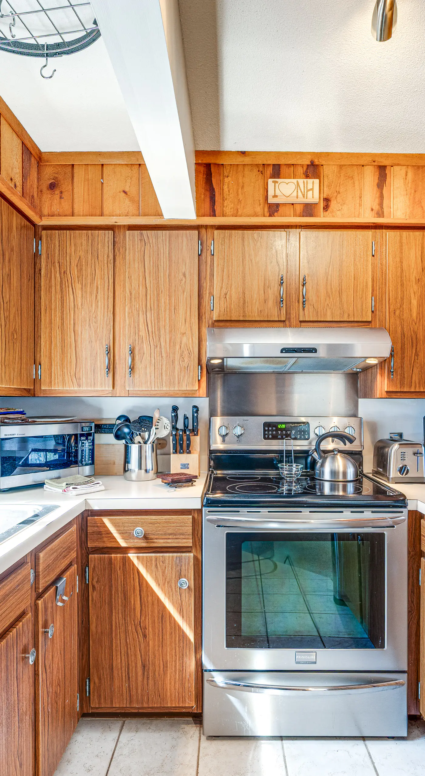 Mountain Resort Condo with King Bed Suite