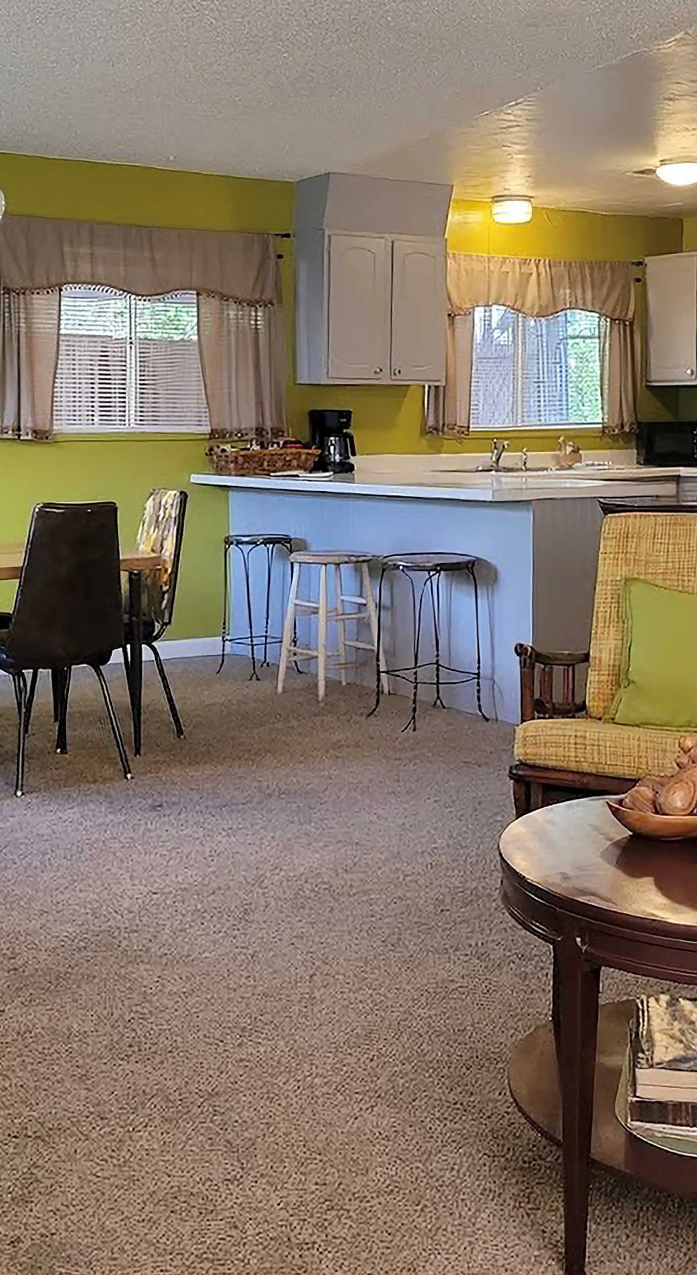 Quaint & Cozy Cottage: 3 Mi to Palisade Wineries!