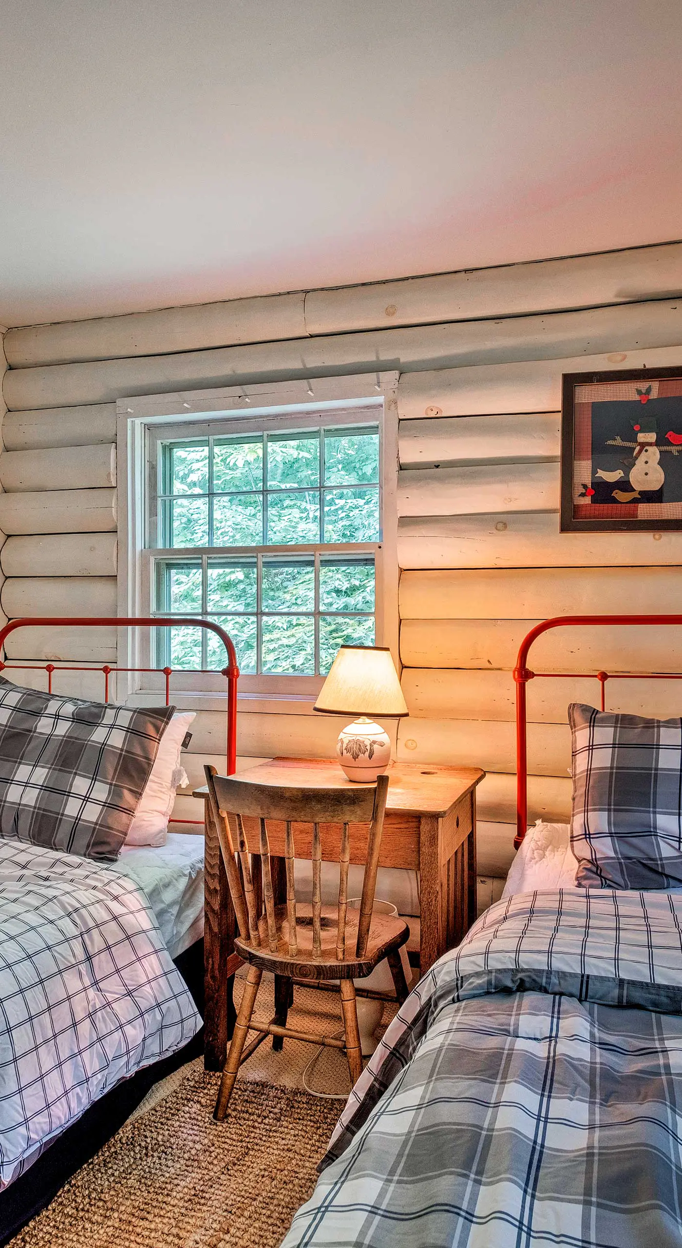 Private Wooded Cabin: 7 Mi to Mount Snow!