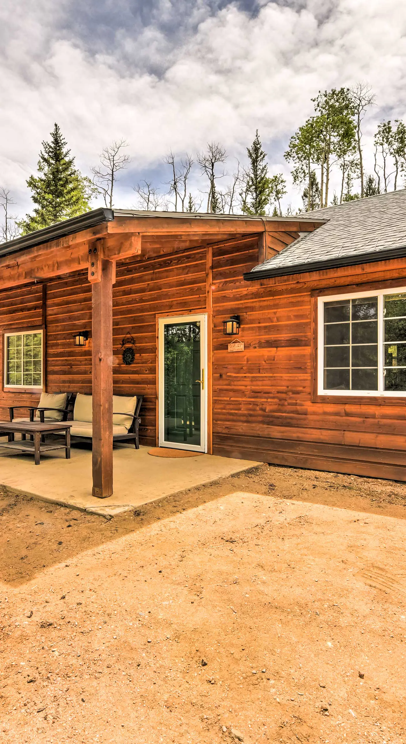 'Bobcat Trail Cabin' on 3 Acres in Como!