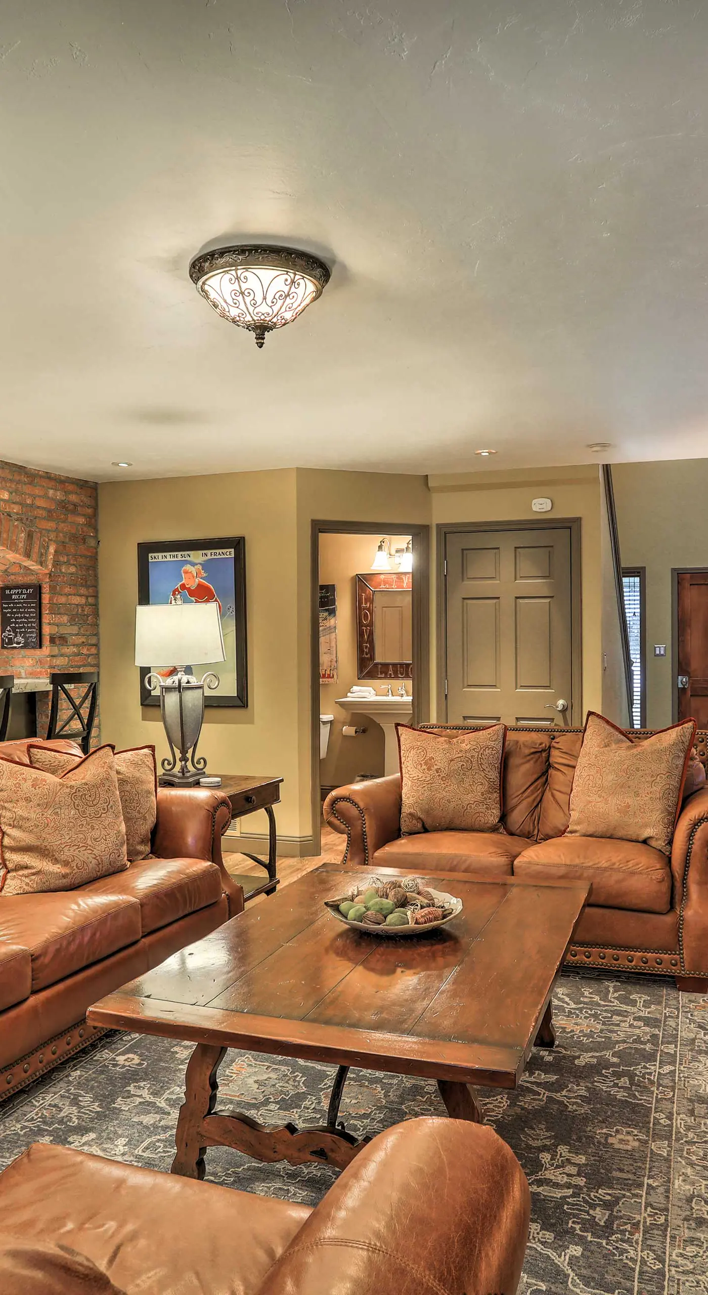 Modern Home w/ Patio: 3 Mi to Beaver Creek Resort!