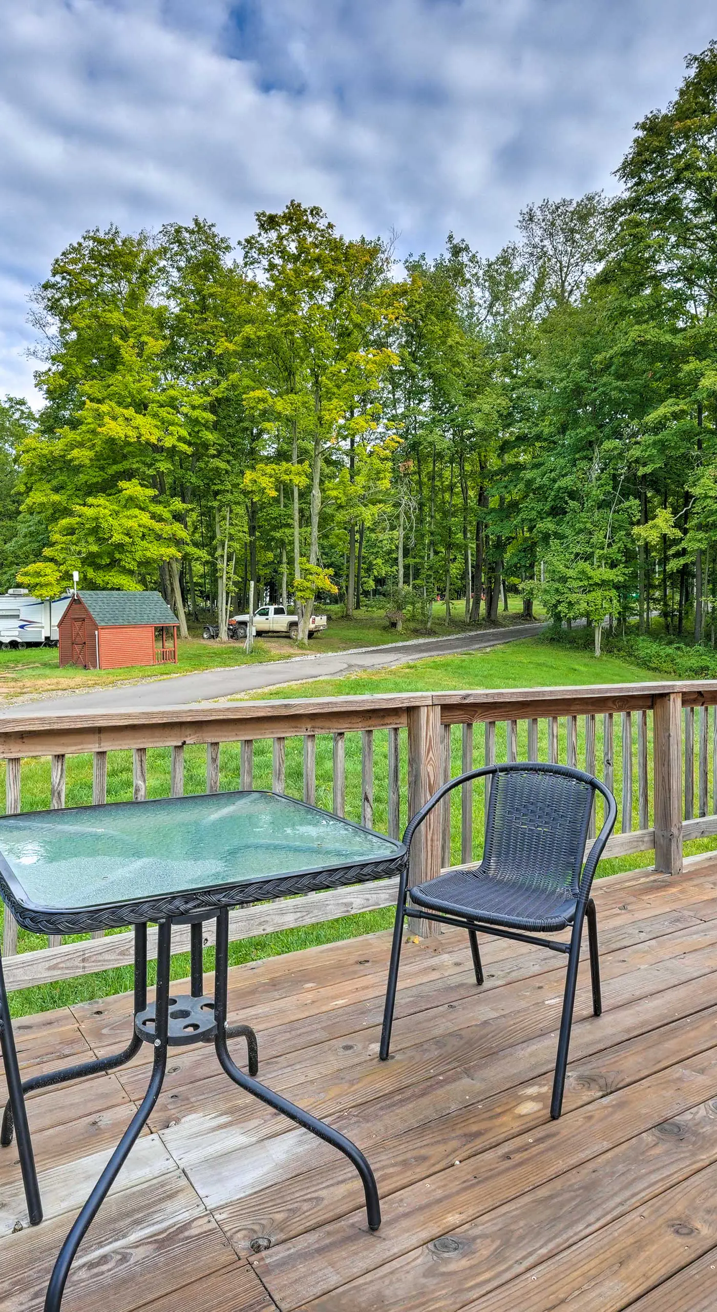 Cassopolis Cabin, Little Fish Lake On-Site!