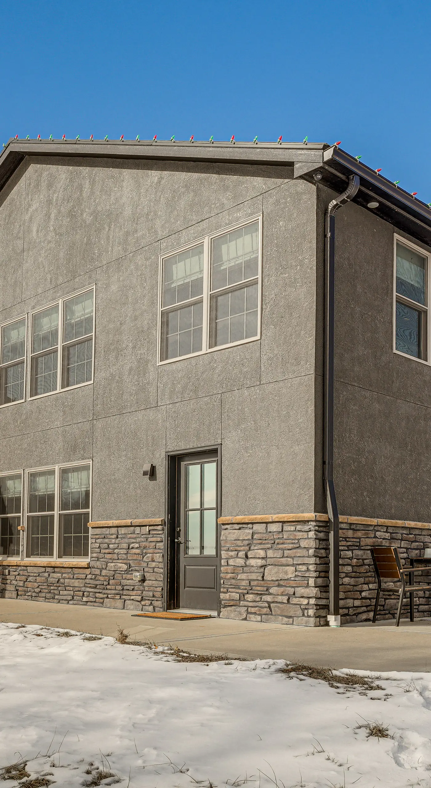 Patio & Fishing Pond! Modern Barndominium Near KC