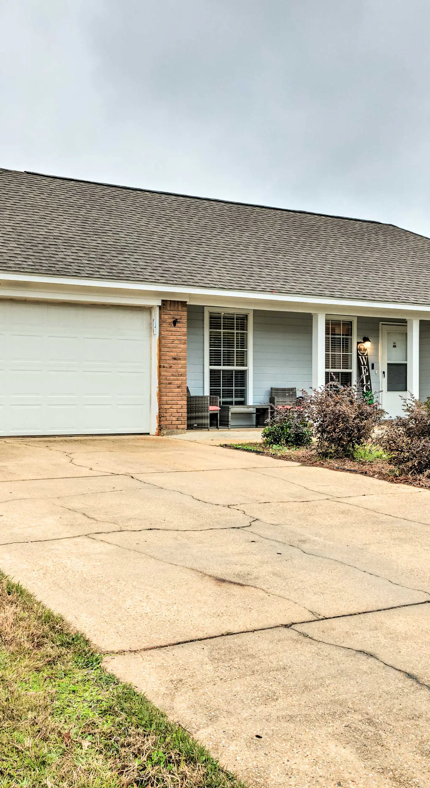 Ocean Springs Home w/ Sunroom ~ 5 Mi to Beach