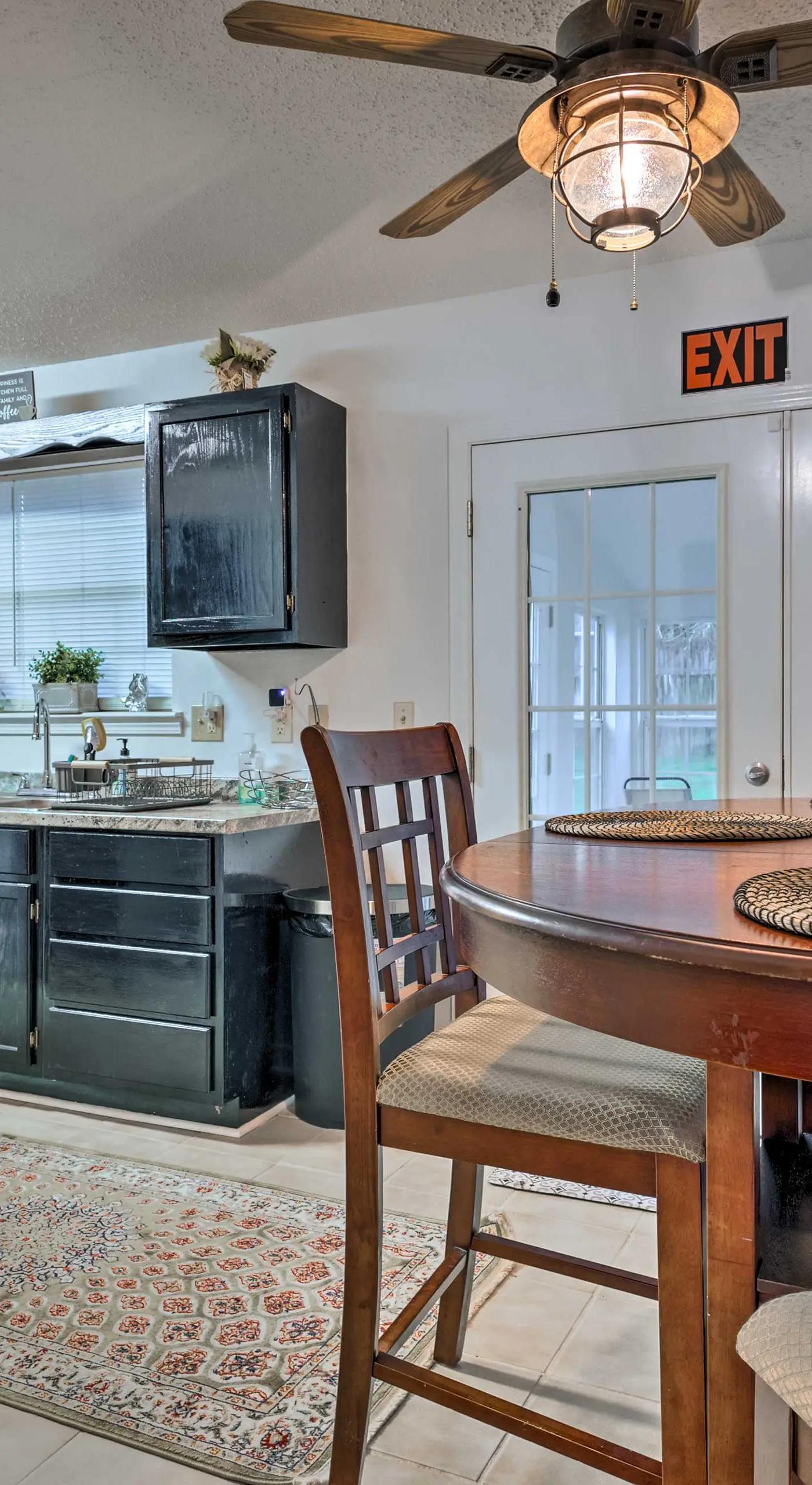 Ocean Springs Home w/ Sunroom ~ 5 Mi to Beach