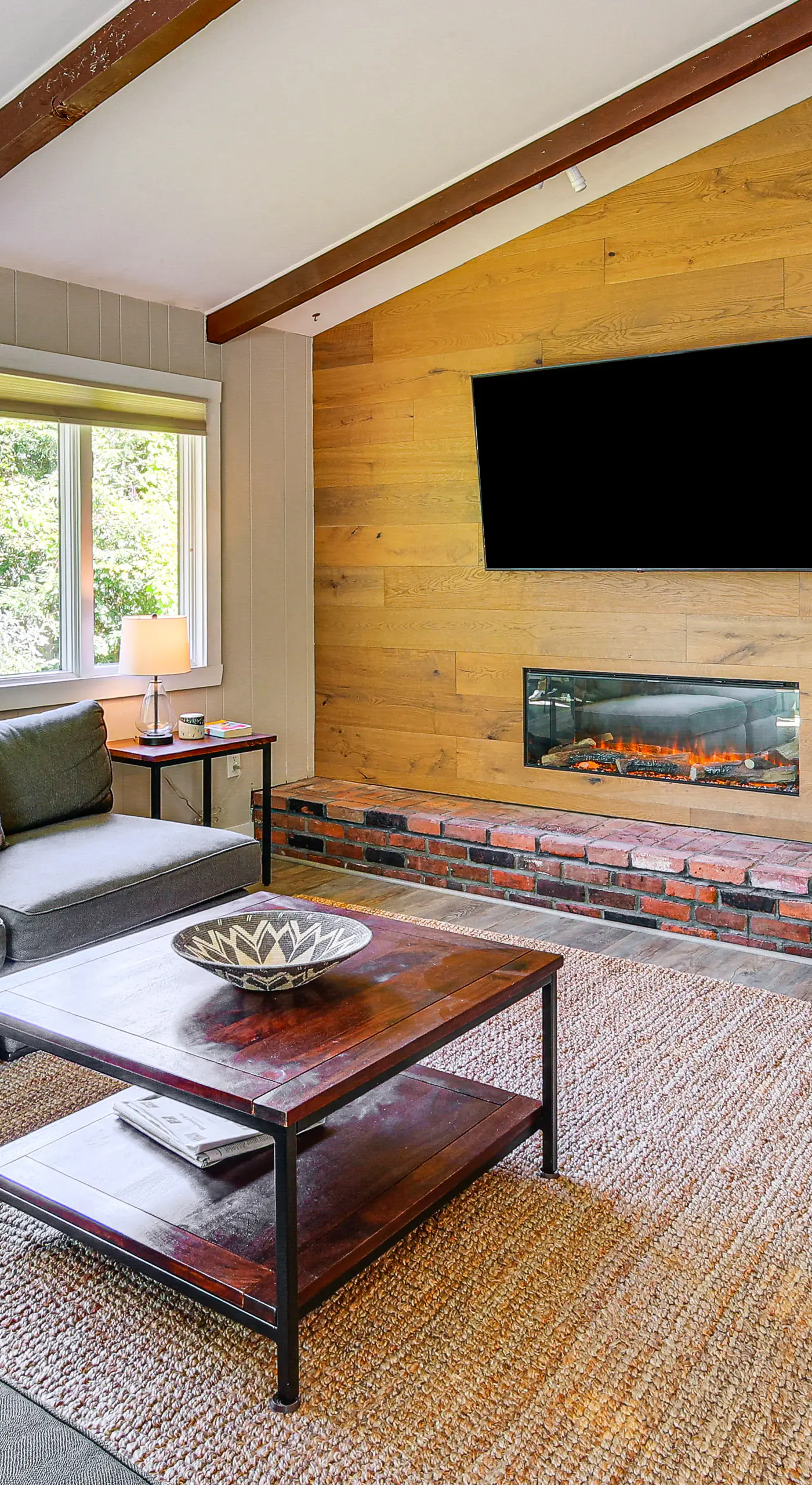 Inviting Vermont Home On Mount Ascutney!