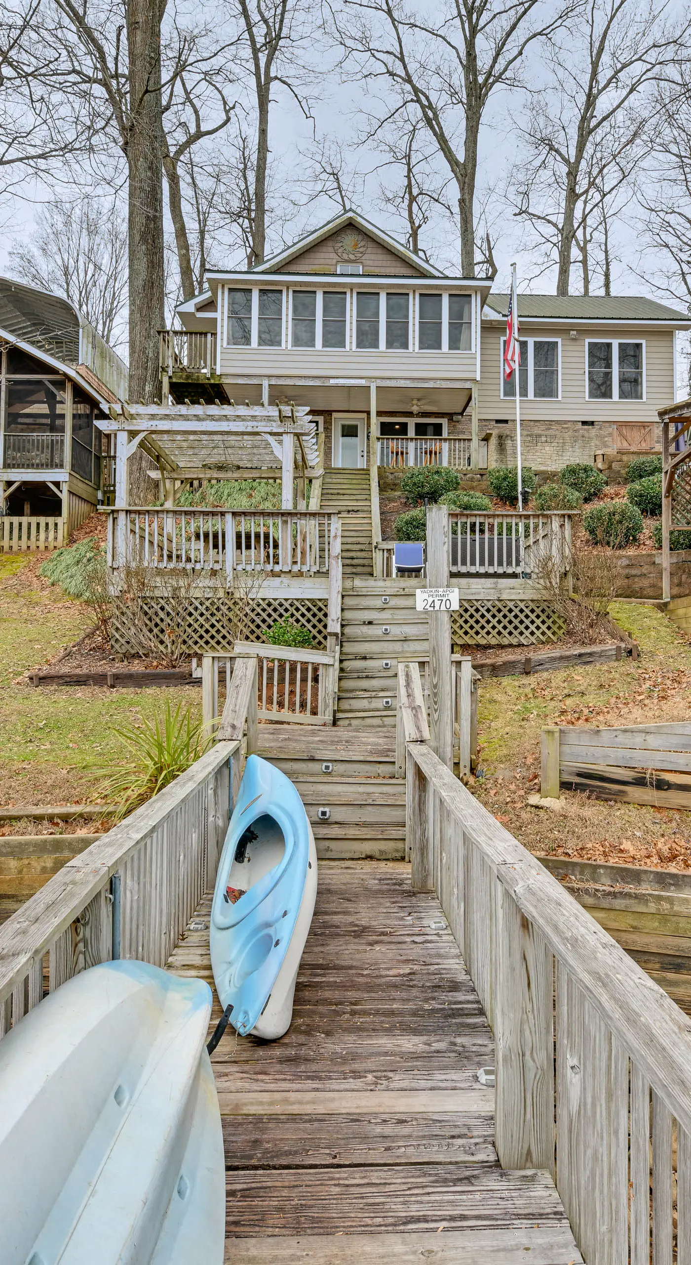 Lakefront, Hot tub, Theater Game w/ Private Dock