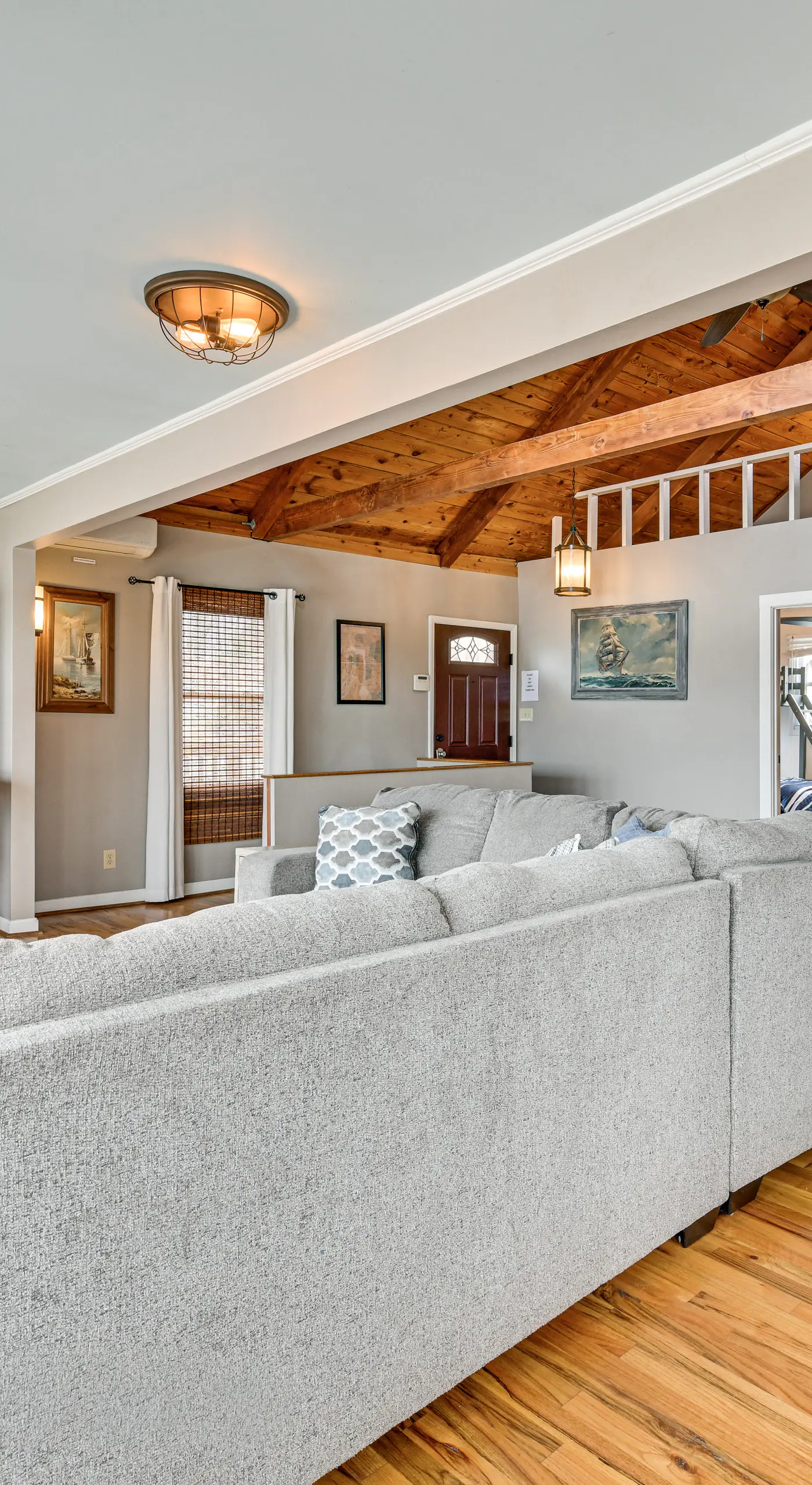 Lakefront, Hot tub, Theater Game w/ Private Dock