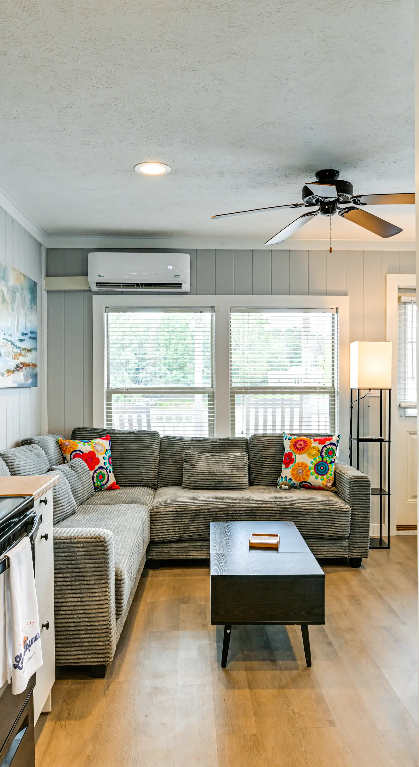 Waterfront Living & Resort Perks! Lake Norman Stay