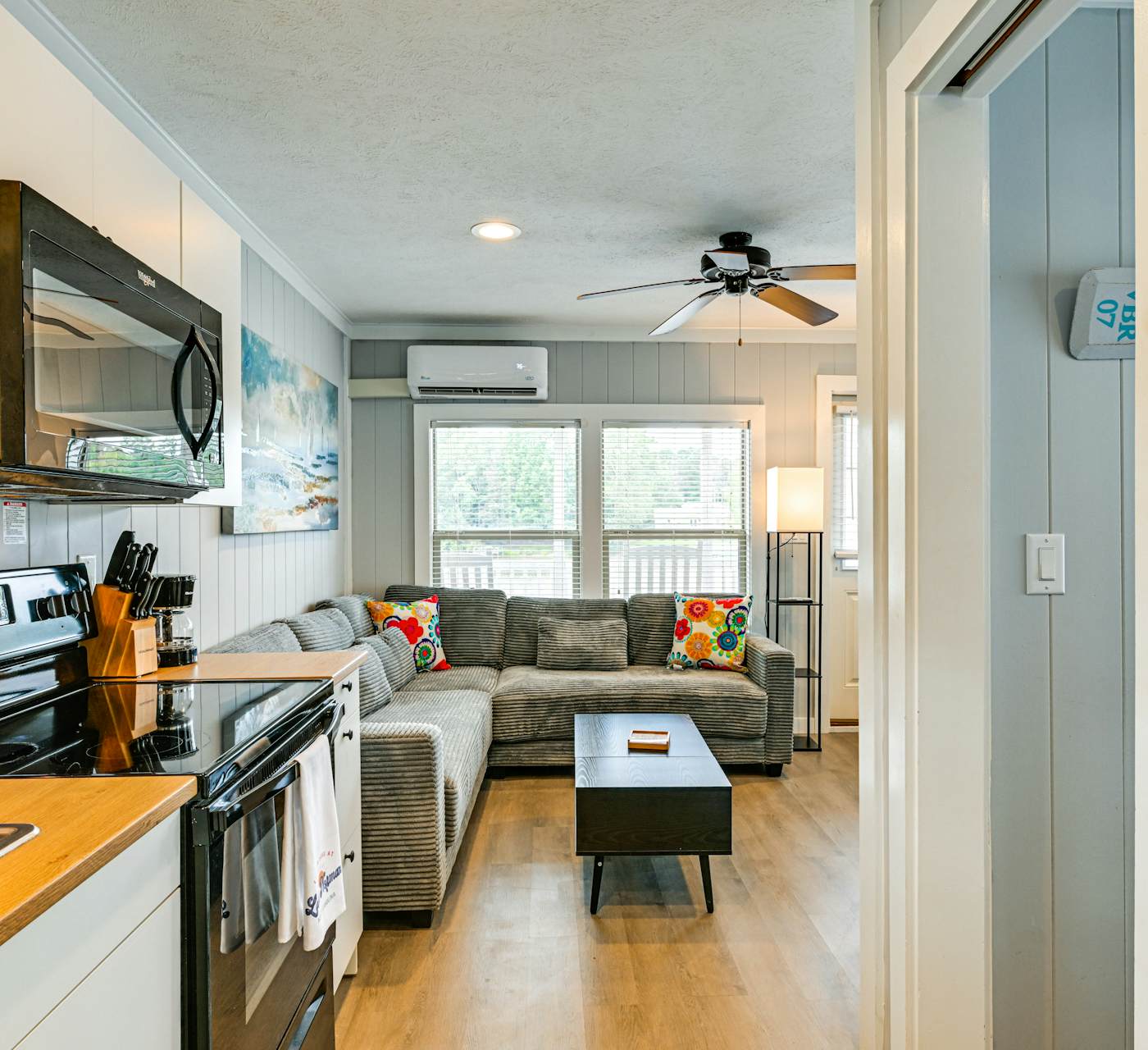 Waterfront Living & Resort Perks! Lake Norman Stay