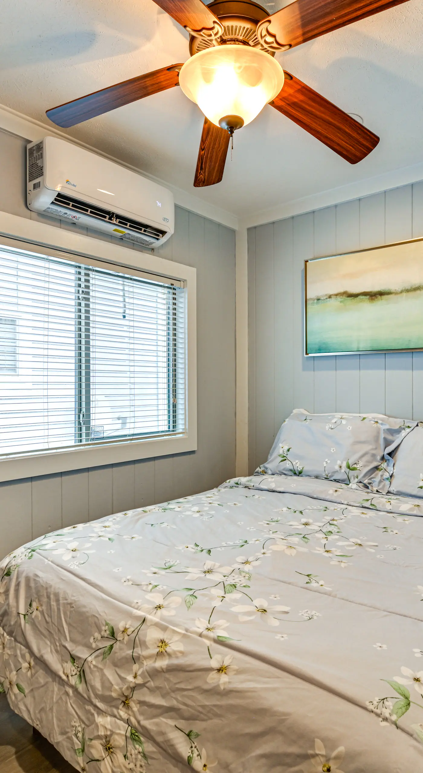 Waterfront Living & Resort Perks! Lake Norman Stay