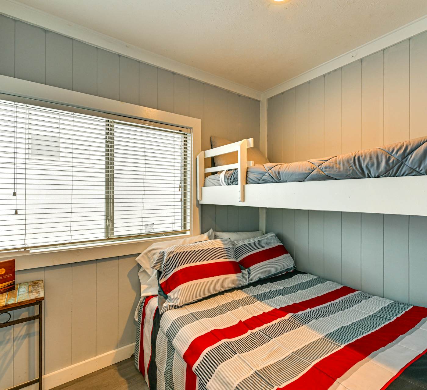 Waterfront Living & Resort Perks! Lake Norman Stay